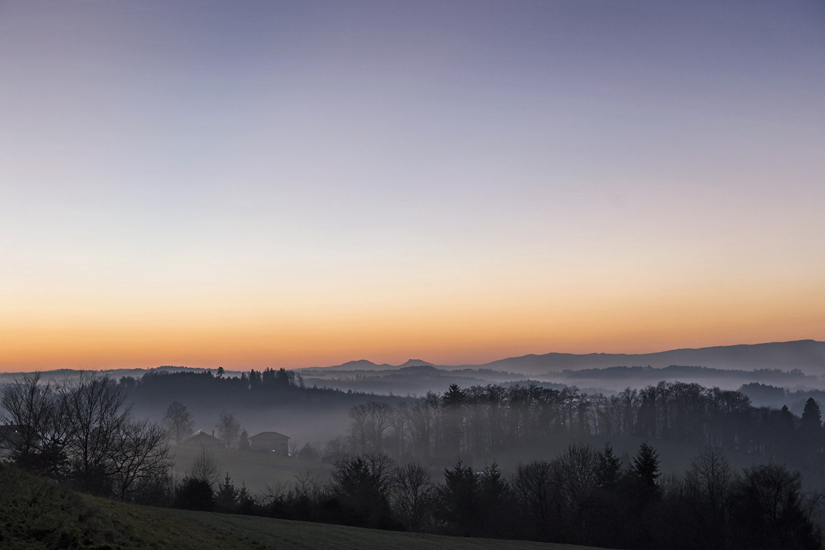 Sony a99 II + Sony Vario-Sonnar T* 24-70mm F2.8 ZA SSM II sample photo. The day is tired photography