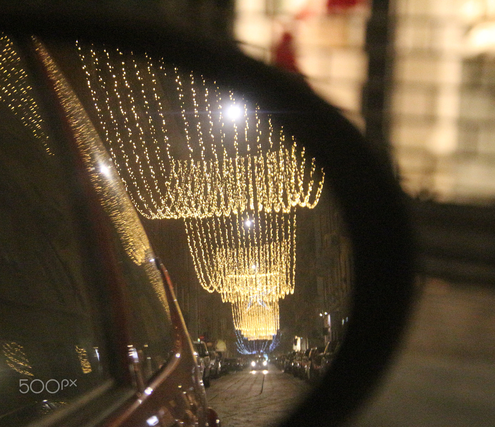 Sigma 18-200mm f/3.5-6.3 DC OS sample photo. Reflecting... on christmas spirit photography