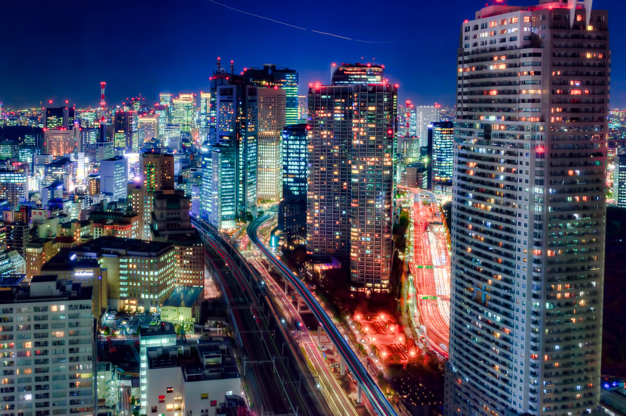 Canon EF 75-300mm F4.0-5.6 IS USM sample photo. Tokyo nightscape photography
