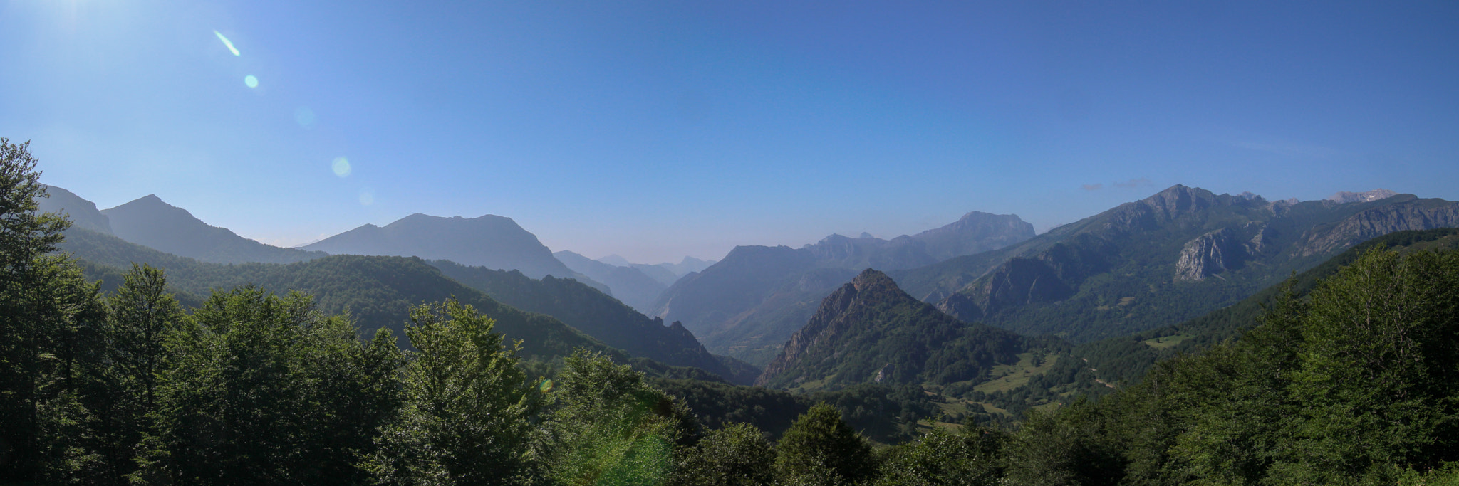 Canon EOS 100D (EOS Rebel SL1 / EOS Kiss X7) sample photo. Mountains in asturias, spain photography