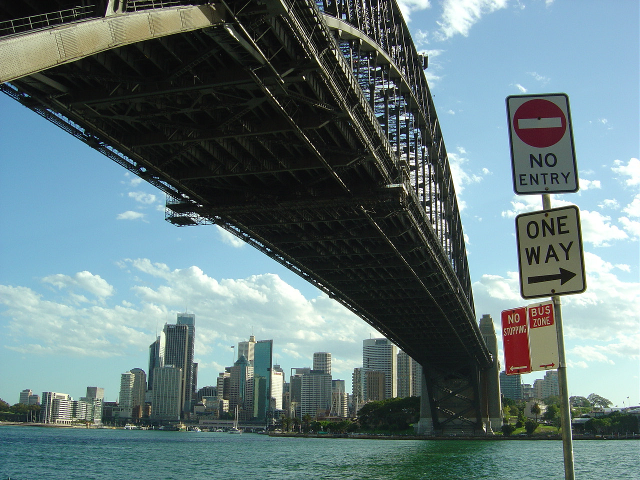 Sony DSC-P10 sample photo. Sydney photography