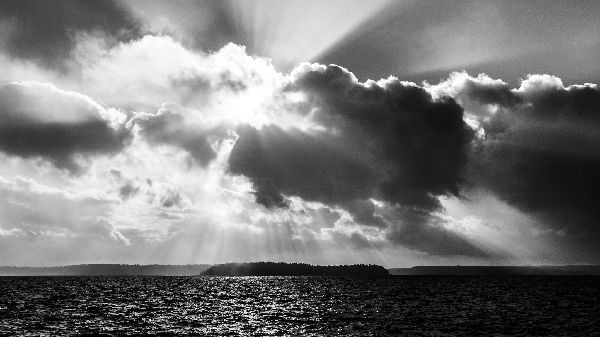 Canon EOS 750D (EOS Rebel T6i / EOS Kiss X8i) sample photo. Beam me up photography