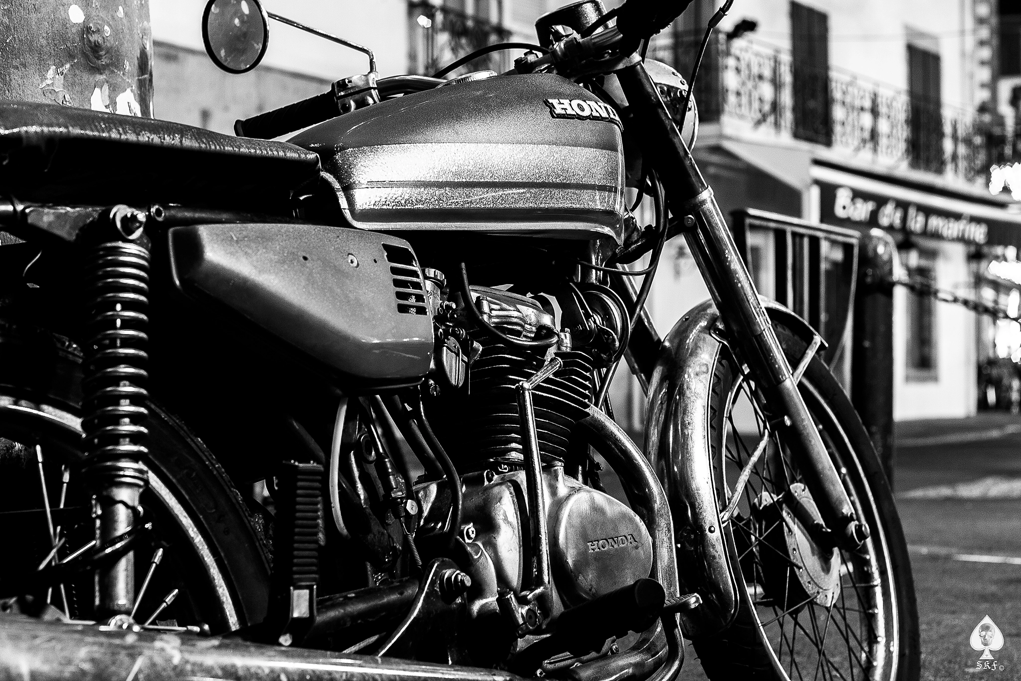 Canon EOS-1D Mark II sample photo. Bike retro photography