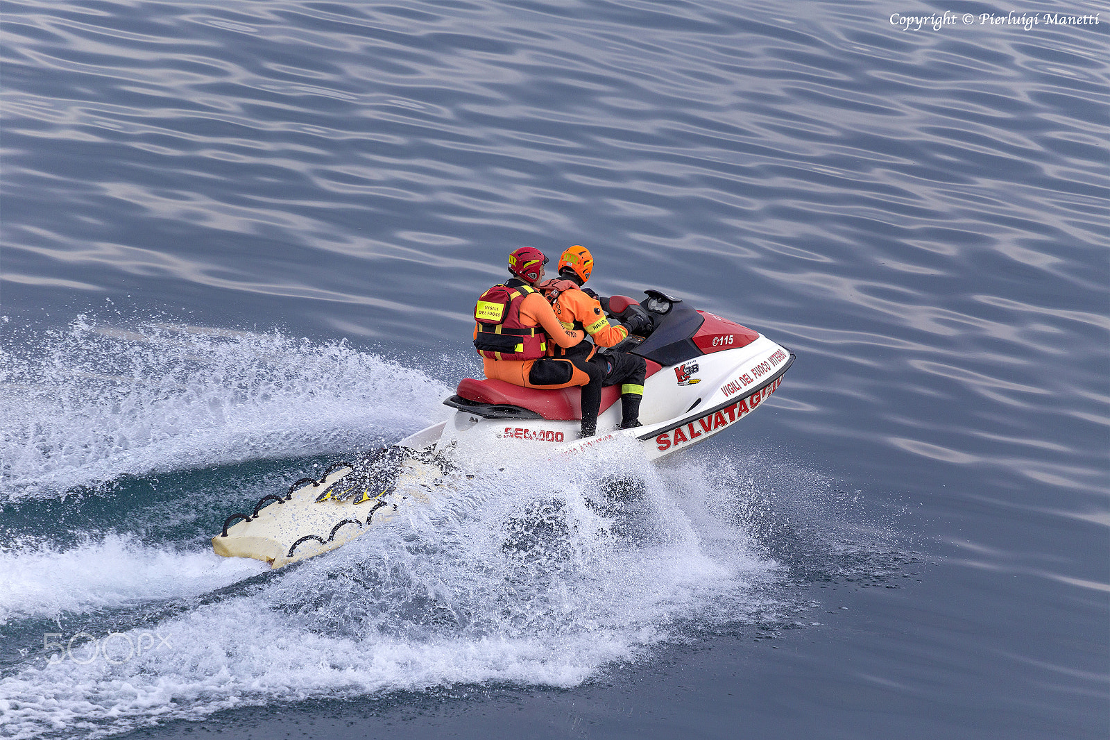Canon EF 70-200mm F4L USM sample photo. Exercise firefighters - lake of bolsena - capodimonte ( vt ) photography