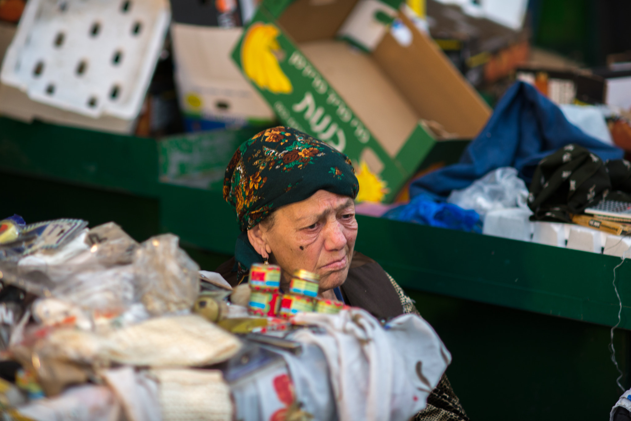 Nikon D610 + AF DC-Nikkor 135mm f/2D sample photo. At the market photography