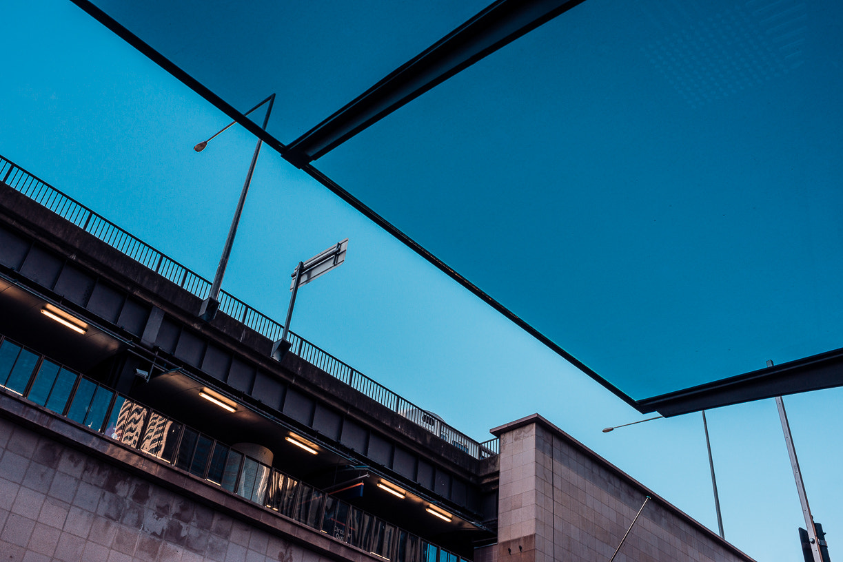 Nikon D600 + AF-S Nikkor 35mm f/1.8G sample photo. Bus stand photography