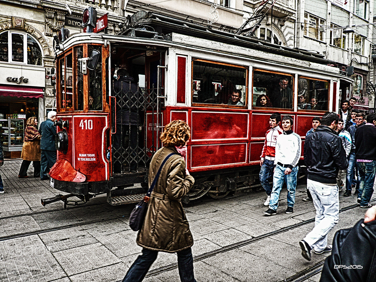 Panasonic DMC-FX100 sample photo. Istanbul 2010 photography