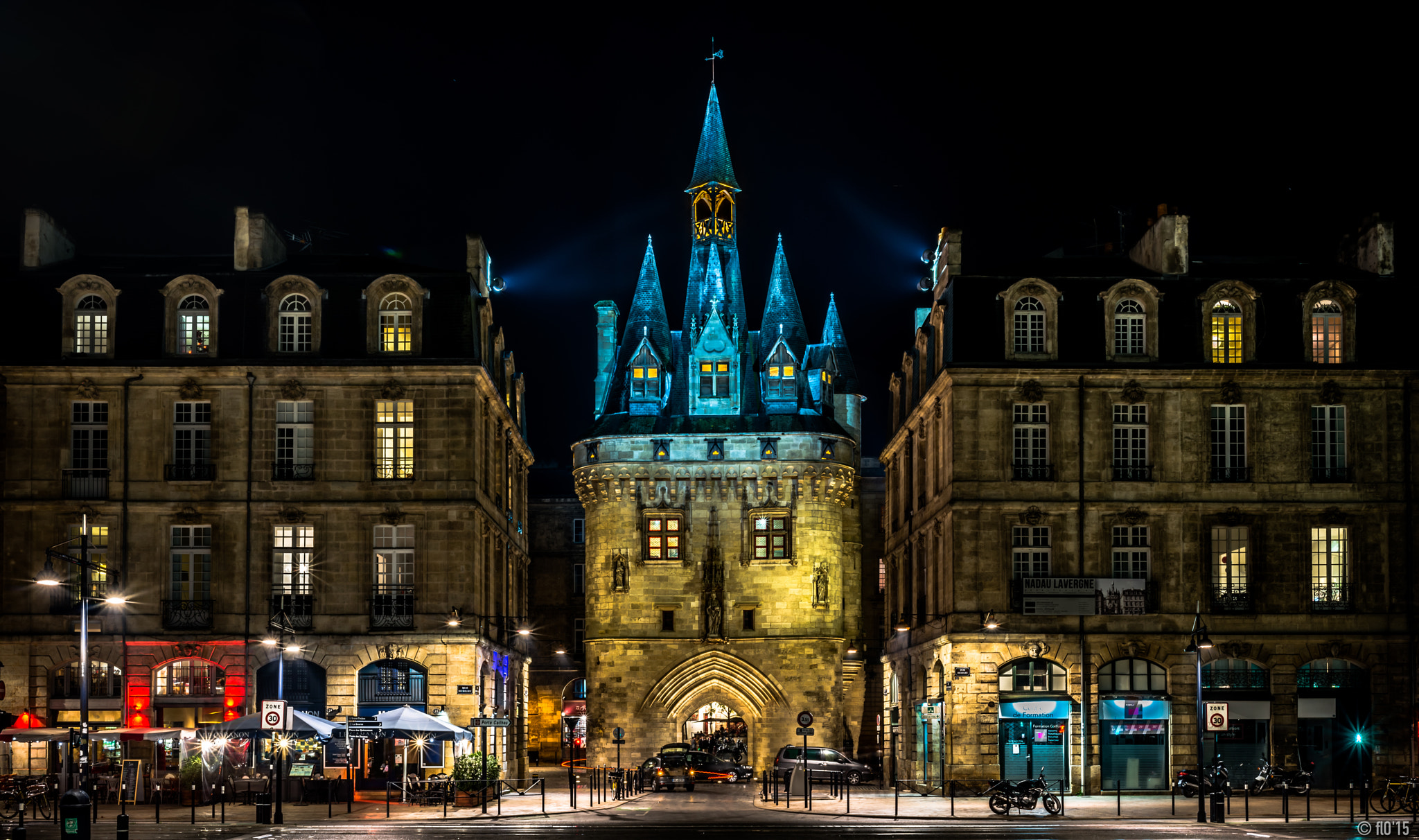 Nikon D800 + AF-S Nikkor 35mm f/1.8G sample photo. Small castle in town - bordeaux photography