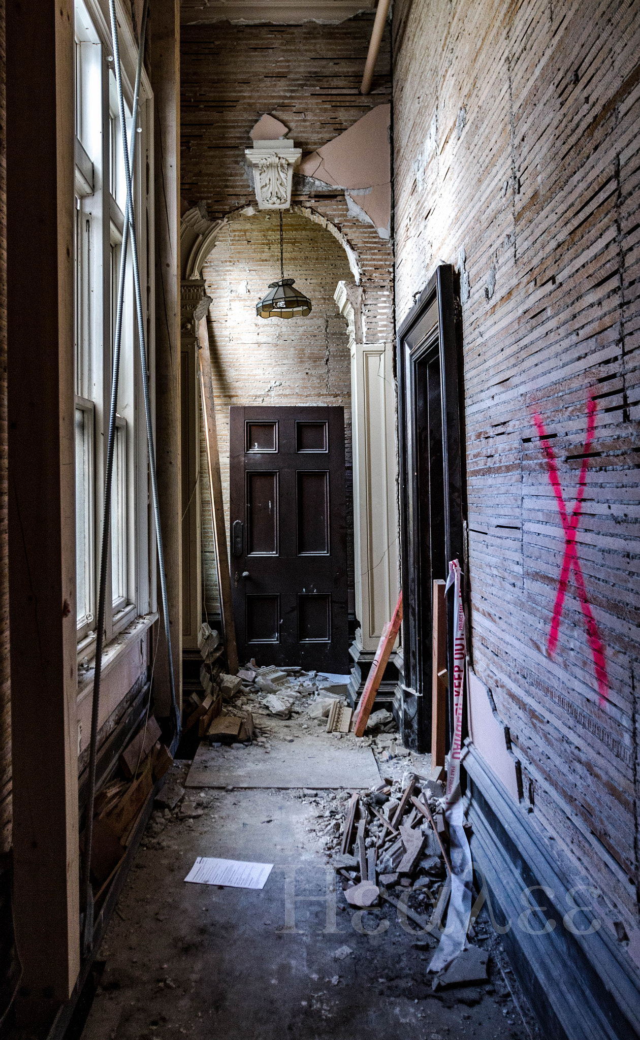 Canon EF 16-35mm F2.8L USM sample photo. Hallway to the unknown photography