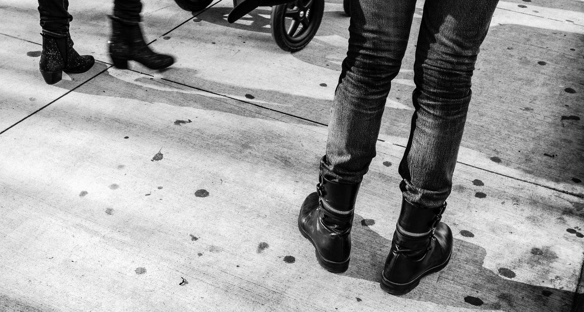 Panasonic Lumix DMC-GX8 + LUMIX G 20/F1.7 II sample photo. Boots photography