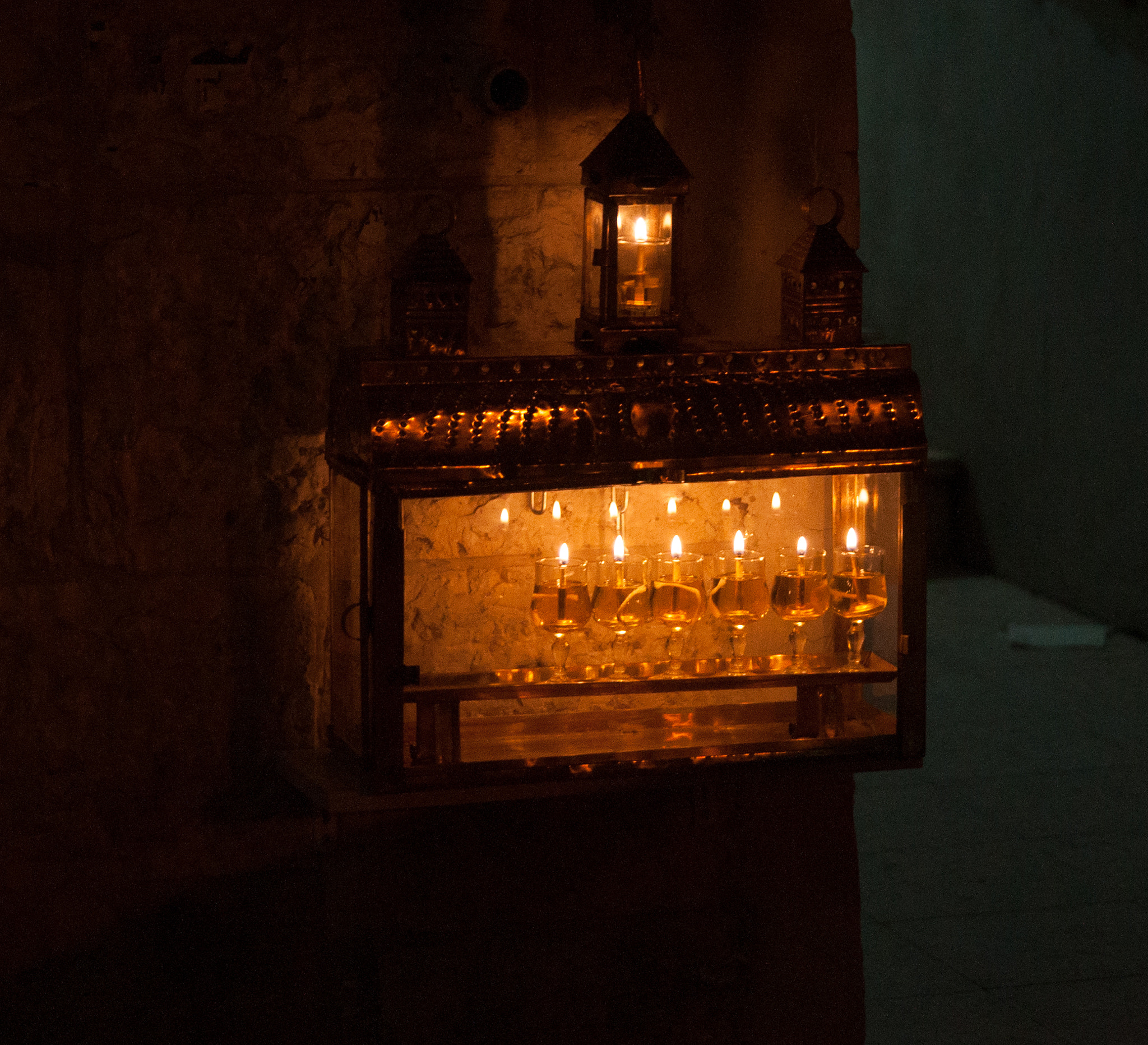 Sony Alpha DSLR-A700 sample photo. Happy chanuka! photography