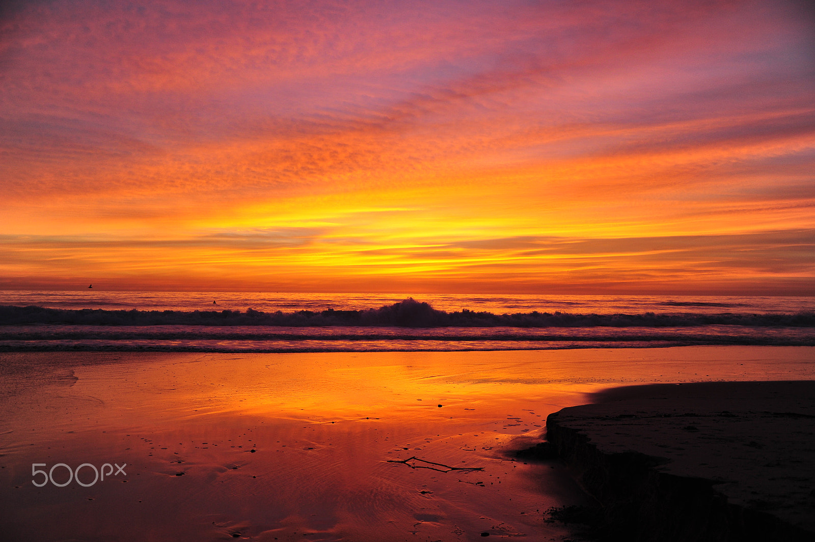 Nikon D3S sample photo. Reflections in oceanside at sunset photography
