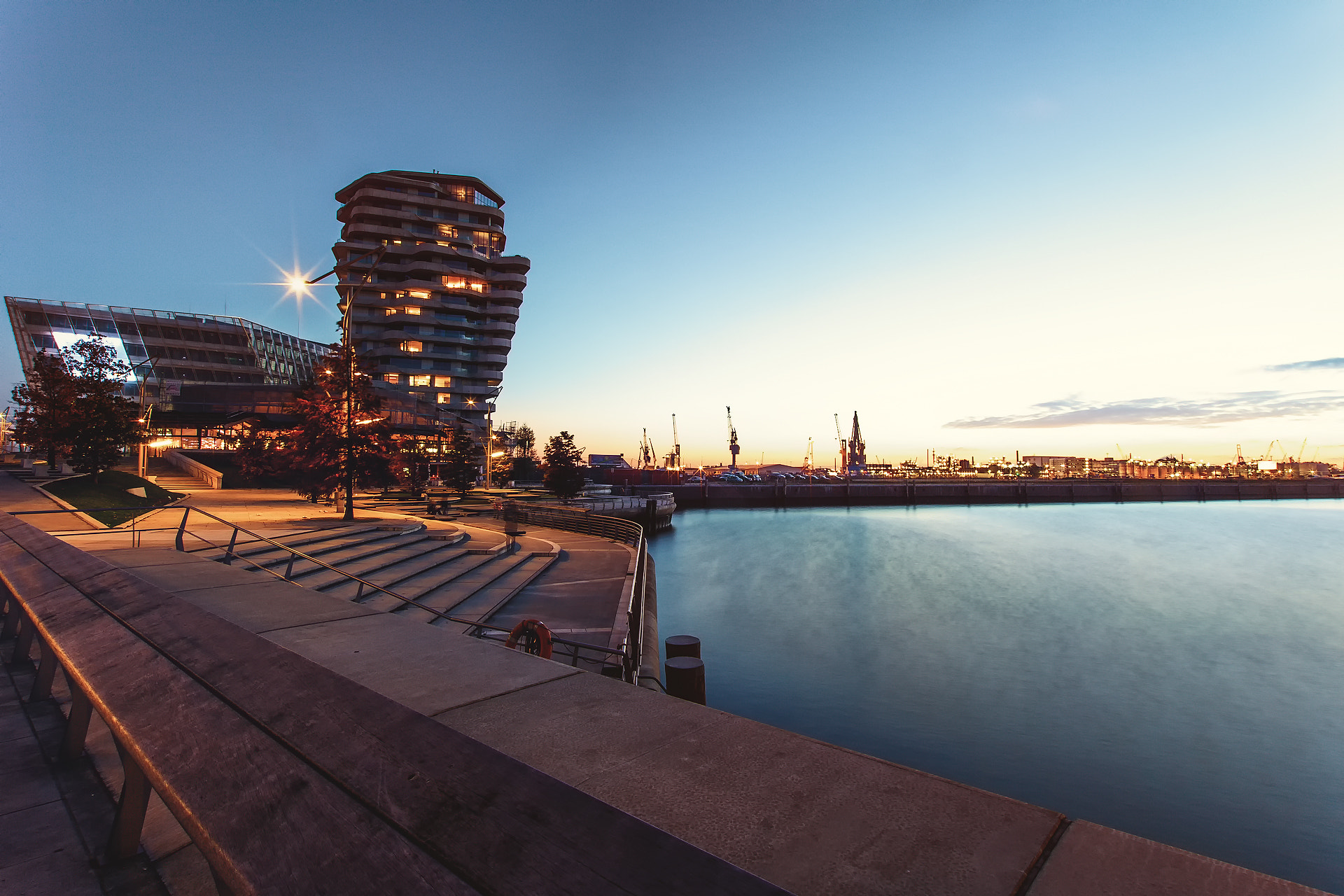 Sigma 17-35mm f/2.8-4 EX DG Aspherical HSM sample photo. Harbor tower photography
