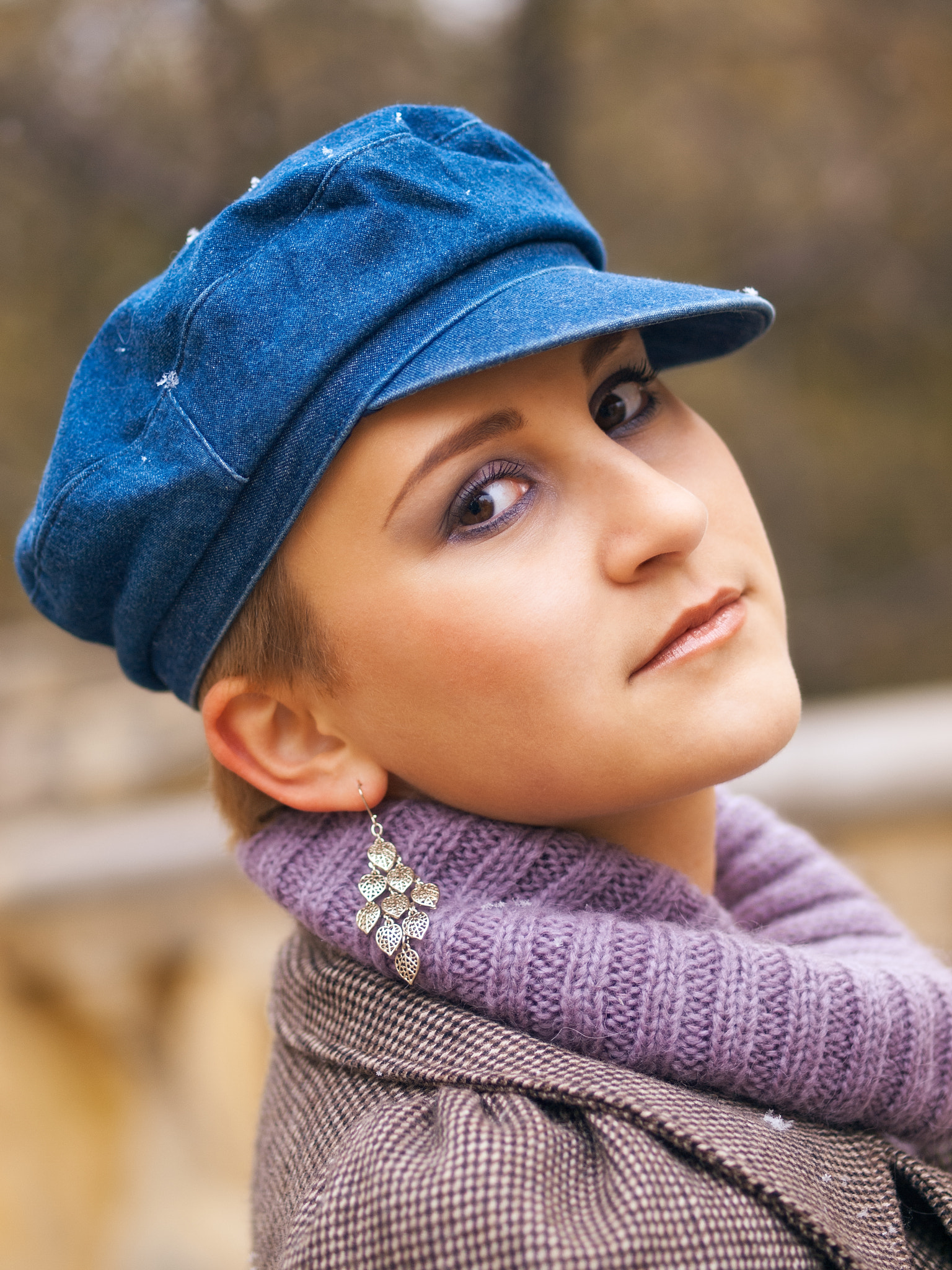 Olympus E-30 + OLYMPUS 50mm Lens sample photo. Young girl in beret photography