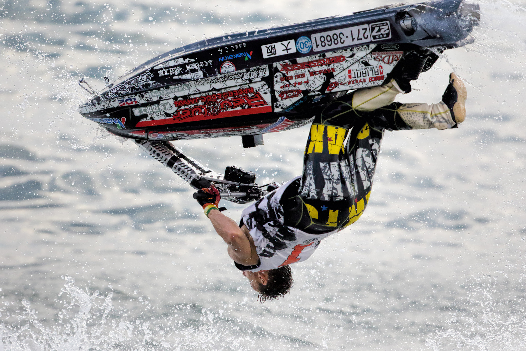 Canon EF 500mm F4L IS USM sample photo. Jet ski racers photography