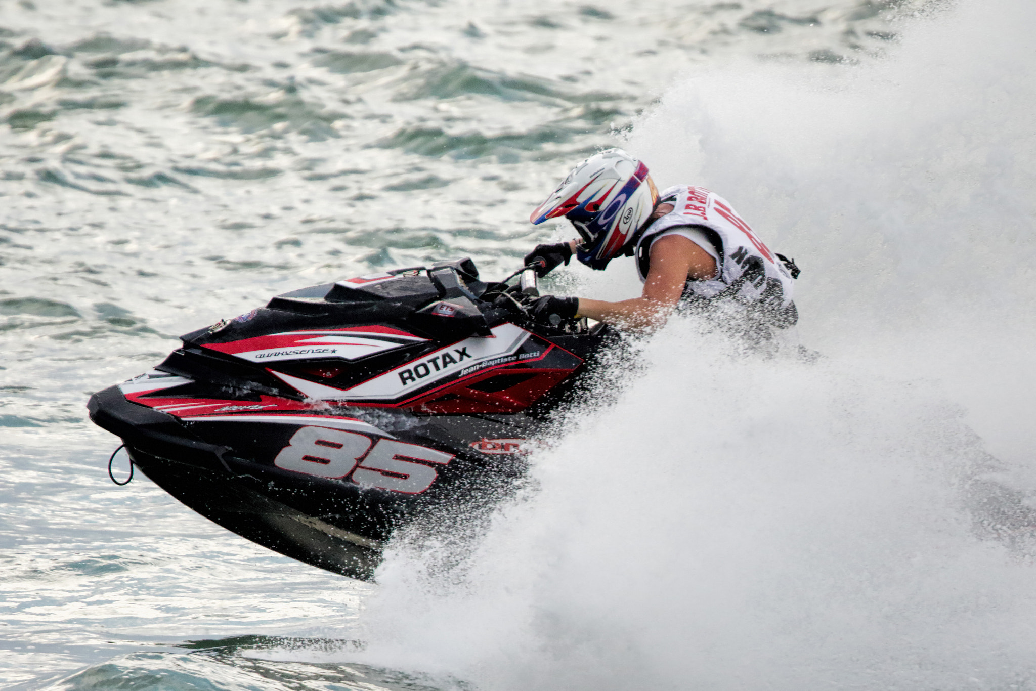 Canon EF 500mm F4L IS USM sample photo. Jet ski racers photography