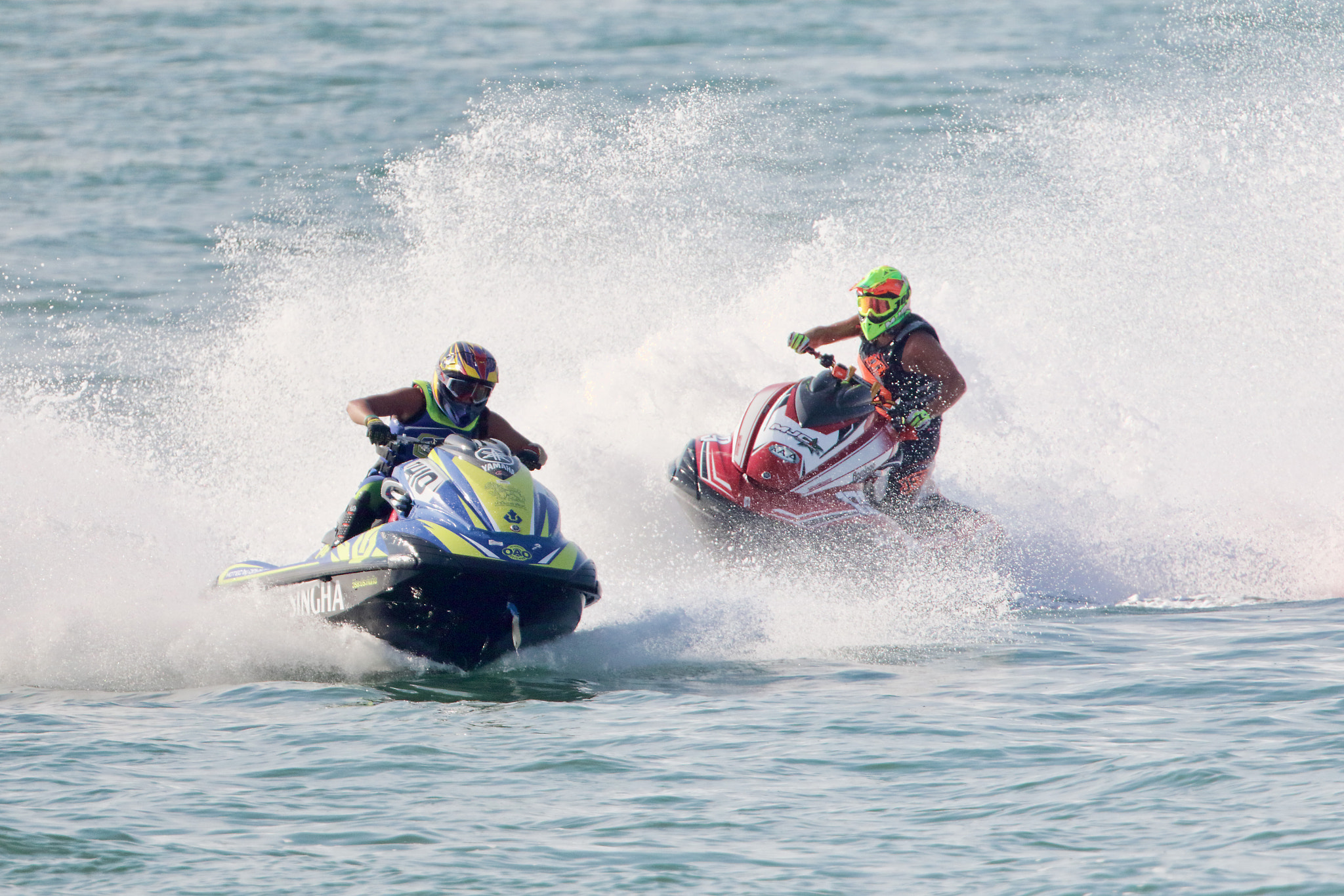 Canon EF 500mm F4L IS USM sample photo. Jet ski racers photography