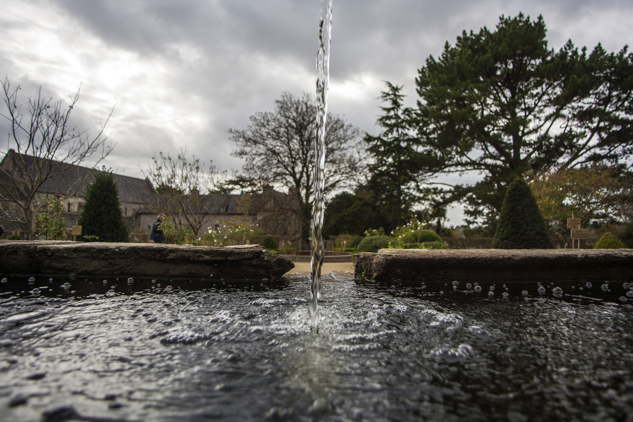 Tamron AF 19-35mm f/3.5-4.5 sample photo. Fontaine photography