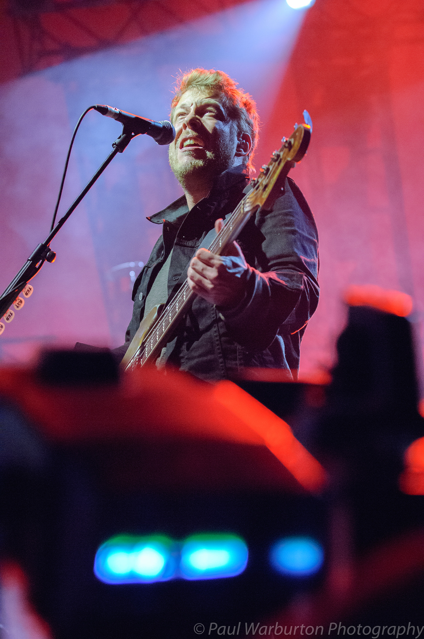 Nikon D2X sample photo. Mumford and sons in concert at the echo arena, liverpool, uk photography