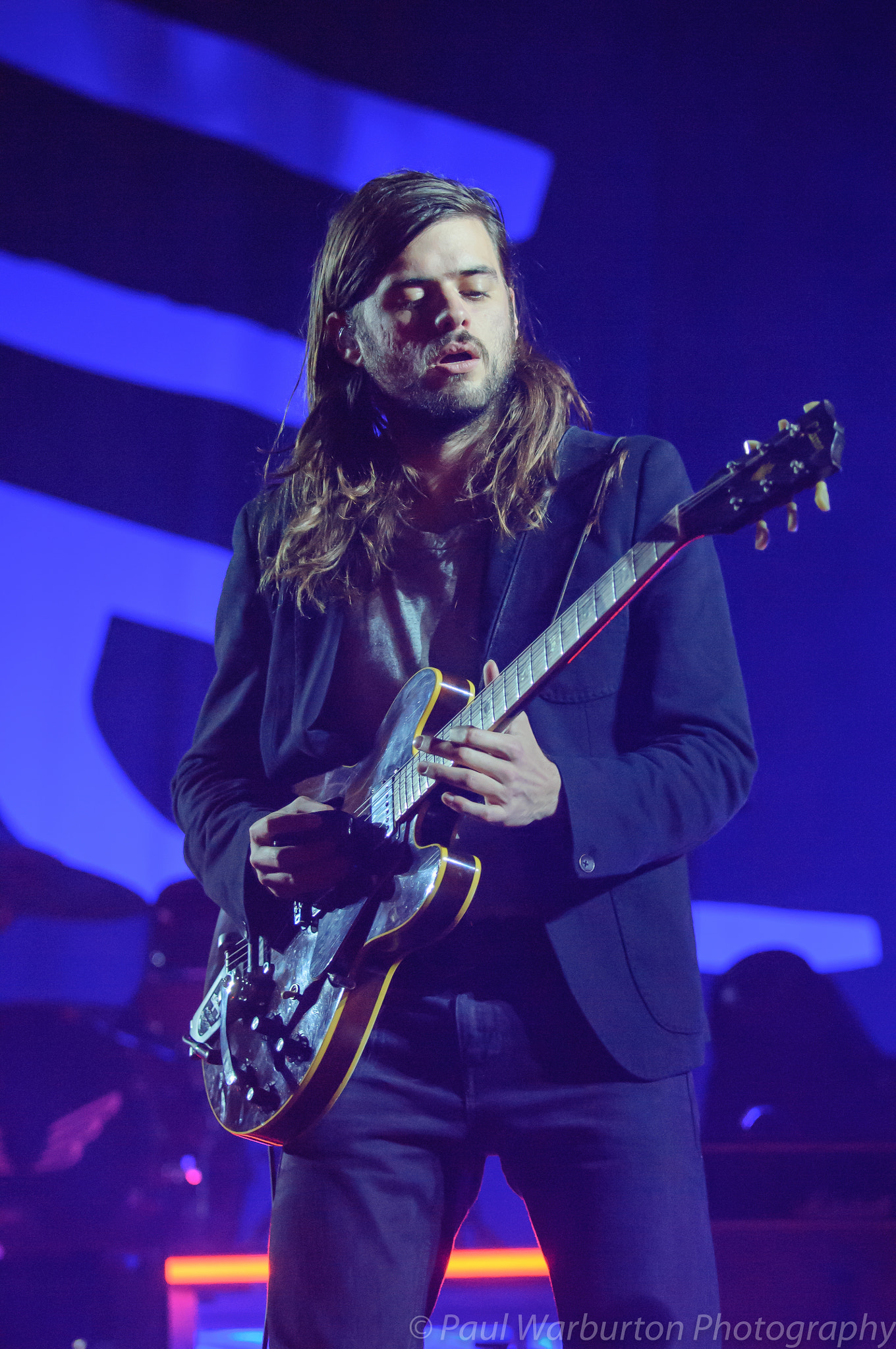 Nikon D2X sample photo. Mumford and sons in concert at the echo arena, liverpool, uk photography