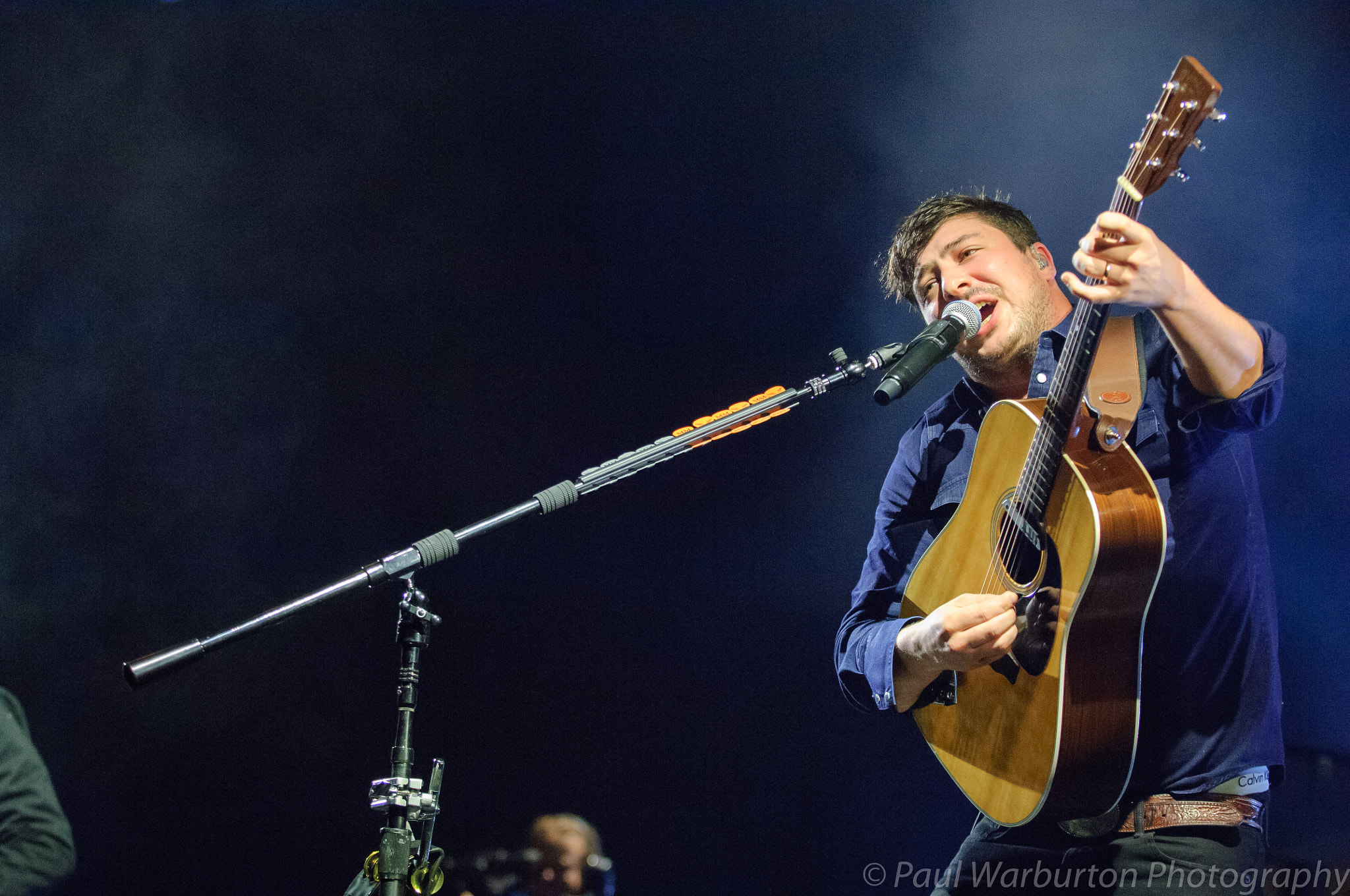 Nikon D2X sample photo. Mumford and sons in concert at the echo arena, liverpool, uk photography