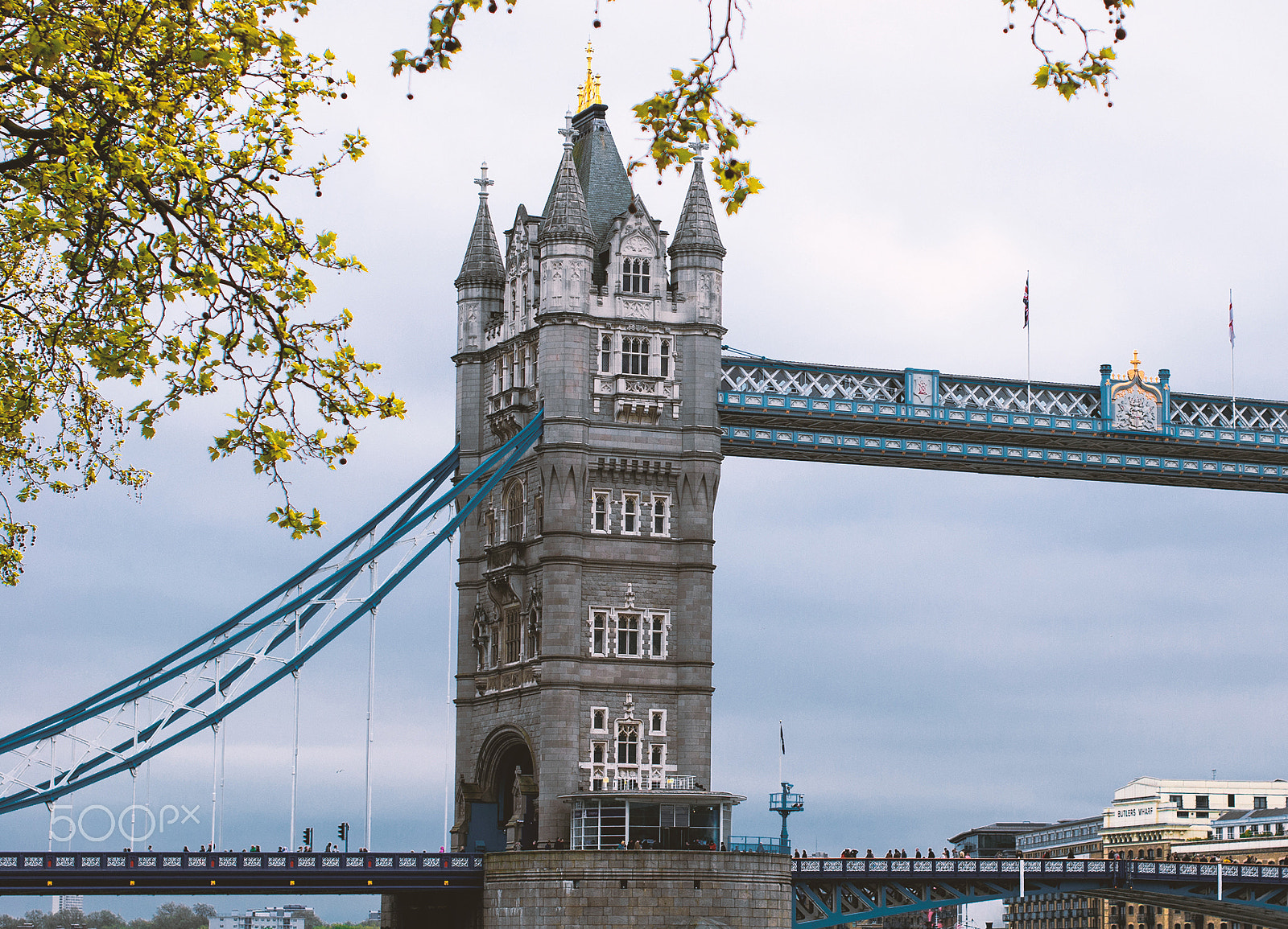 Nikon D60 + Nikon AF-S Nikkor 50mm F1.4G sample photo. Tower bridge photography