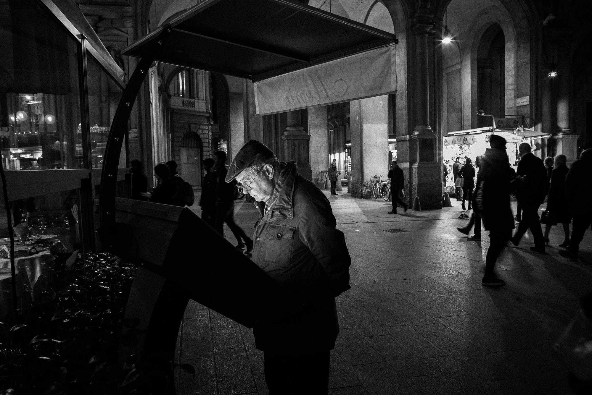 Summicron-M 1:2/28 ASPH. sample photo. City lights #3 photography
