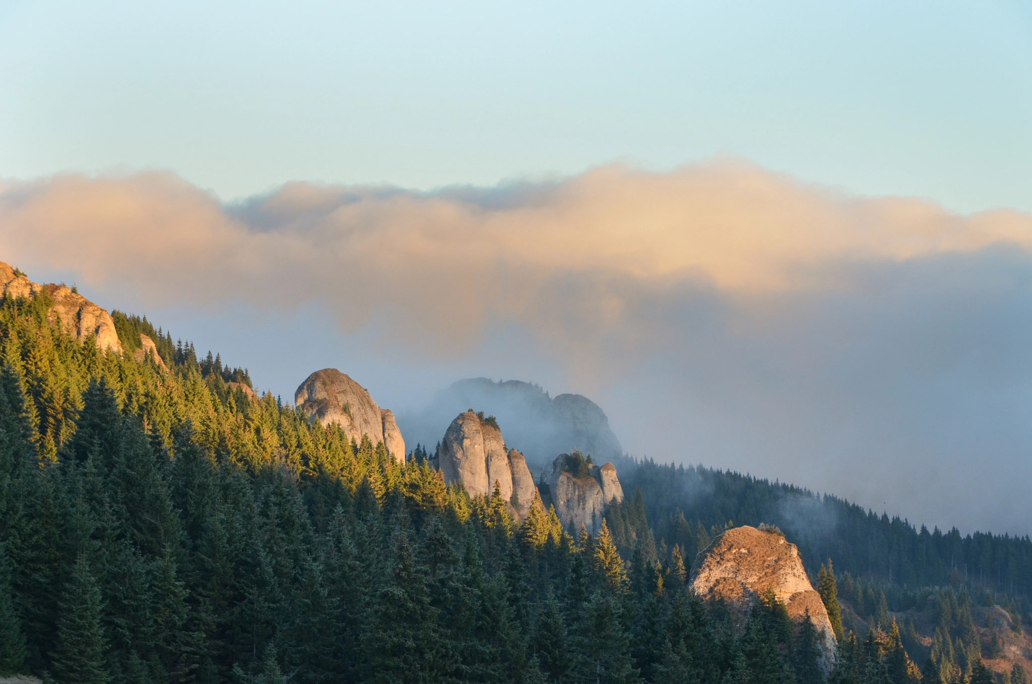 Sigma 17-70mm F2.8-4 DC Macro OS HSM sample photo. Ciucas mountains photography