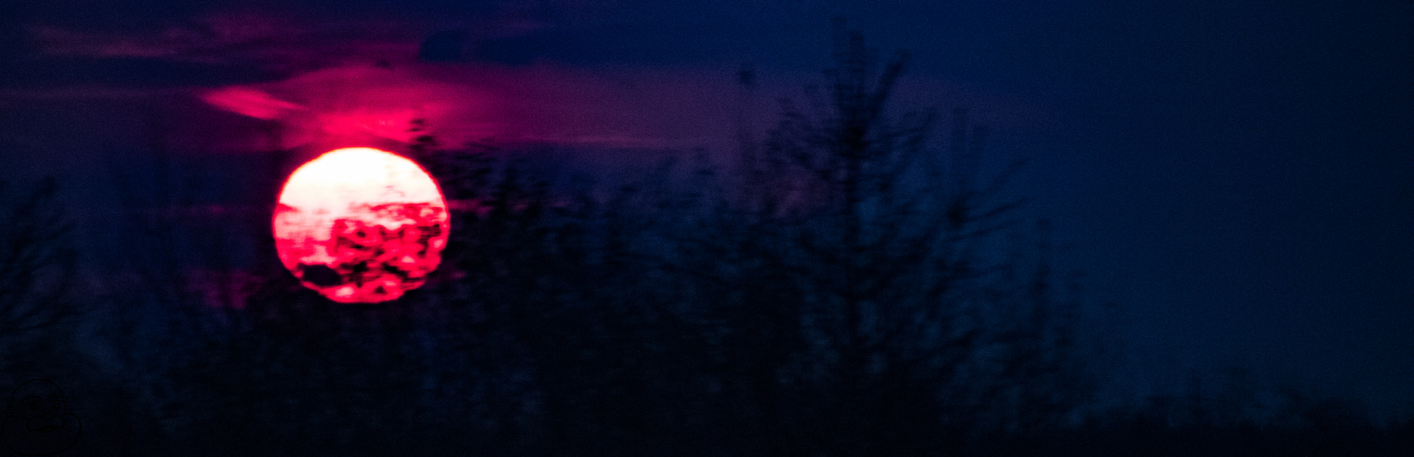 Canon EOS 760D (EOS Rebel T6s / EOS 8000D) sample photo. Blood sun photography