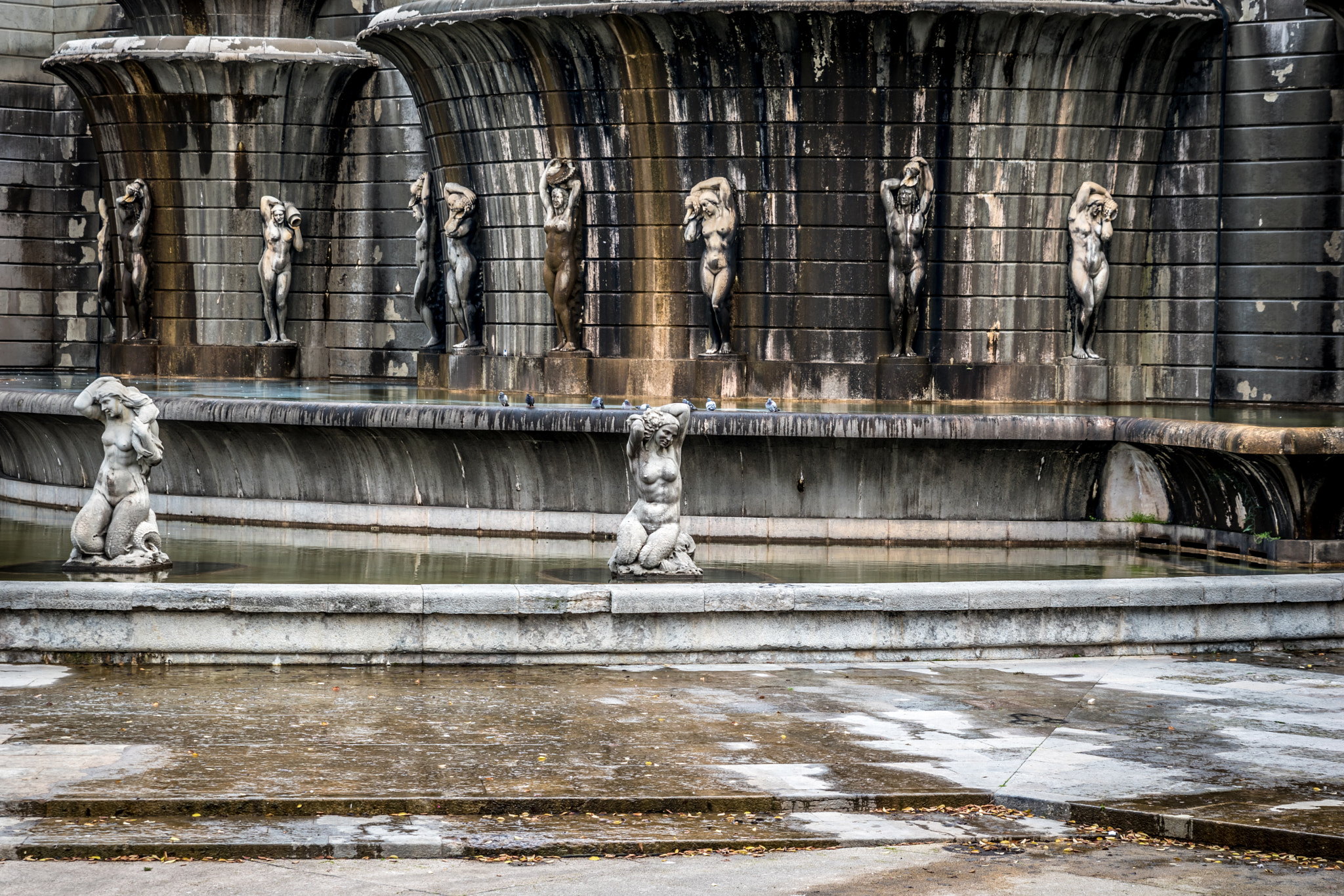 Sigma 24-70mm F2.8 EX DG HSM sample photo. Fountain photography