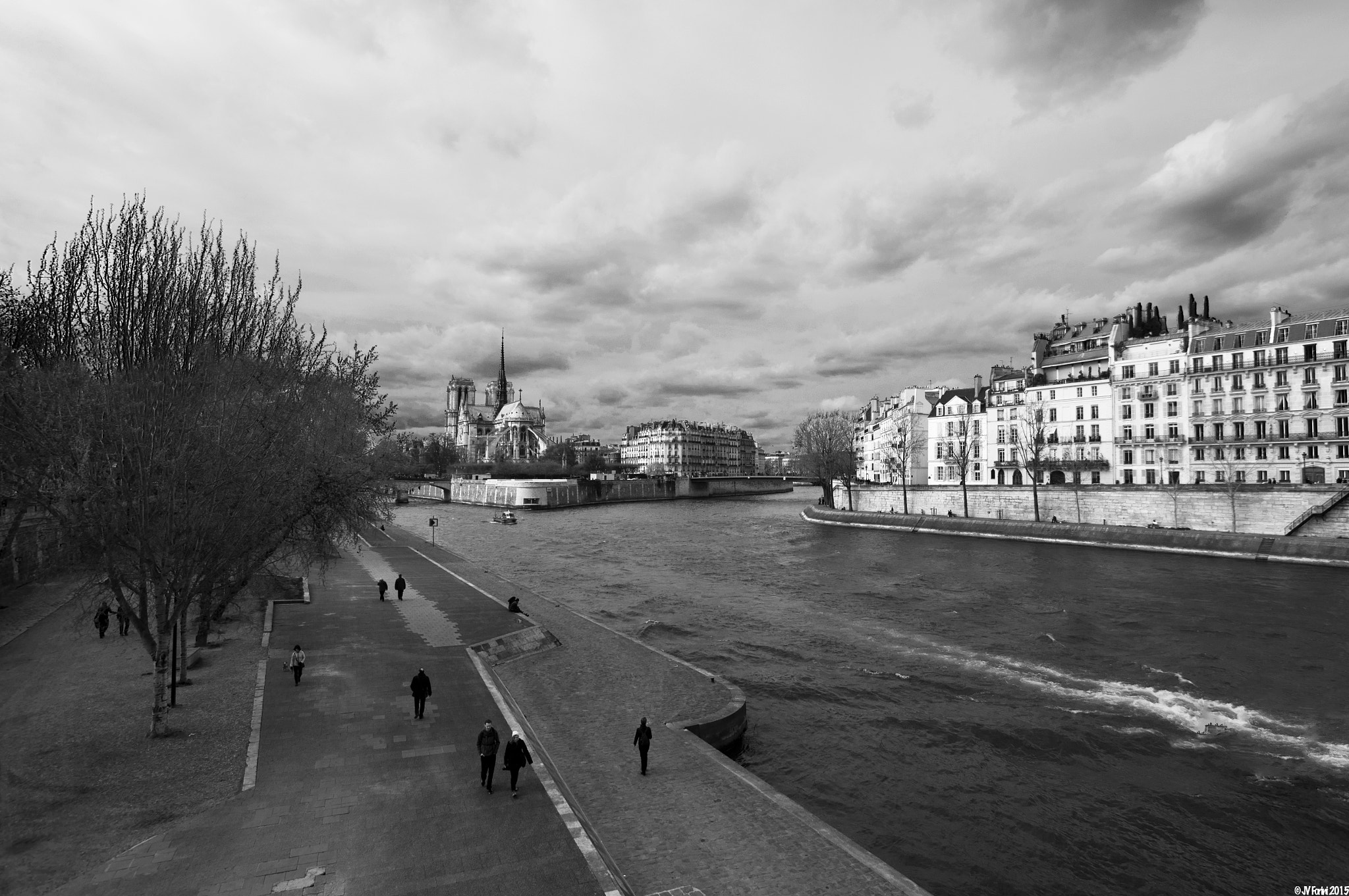 Sony SLT-A55 (SLT-A55V) + Sony DT 11-18mm F4.5-5.6 sample photo. Sena - paris photography