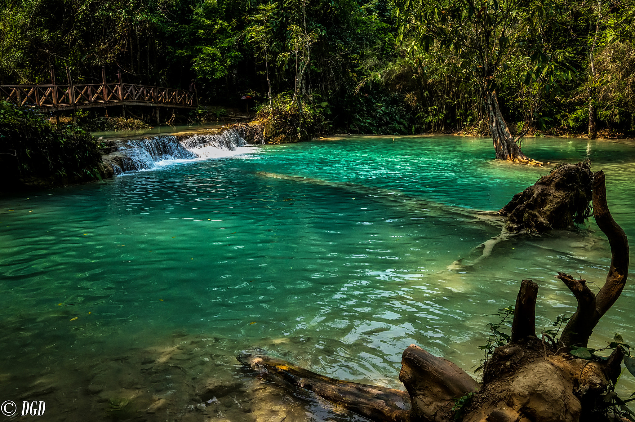 Sony Alpha NEX-3N + Sigma 19mm F2.8 EX DN sample photo. Waterfall luang prabang photography