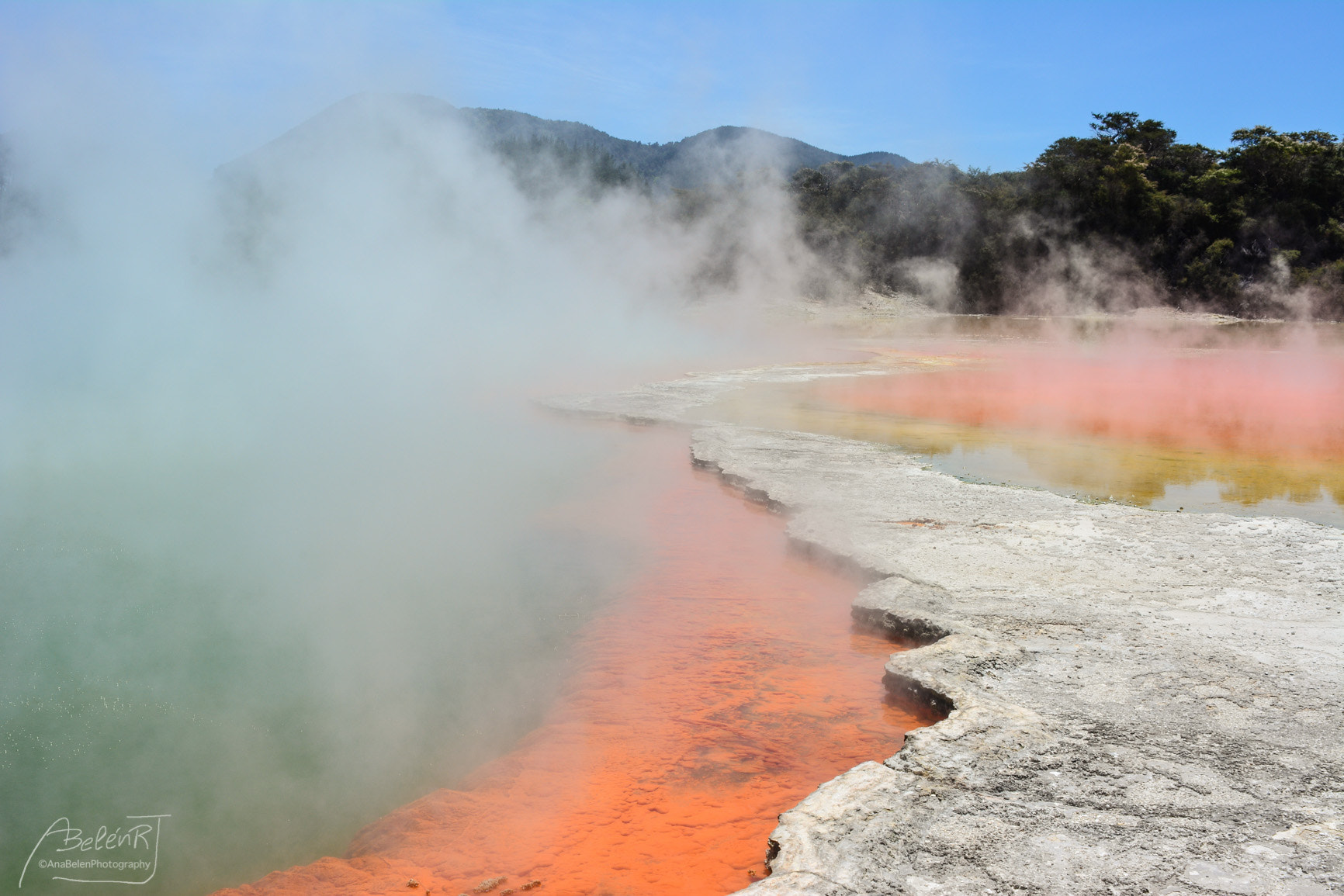 Nikon D7100 + AF Zoom-Nikkor 28-200mm f/3.5-5.6D IF sample photo. Champagne pool photography