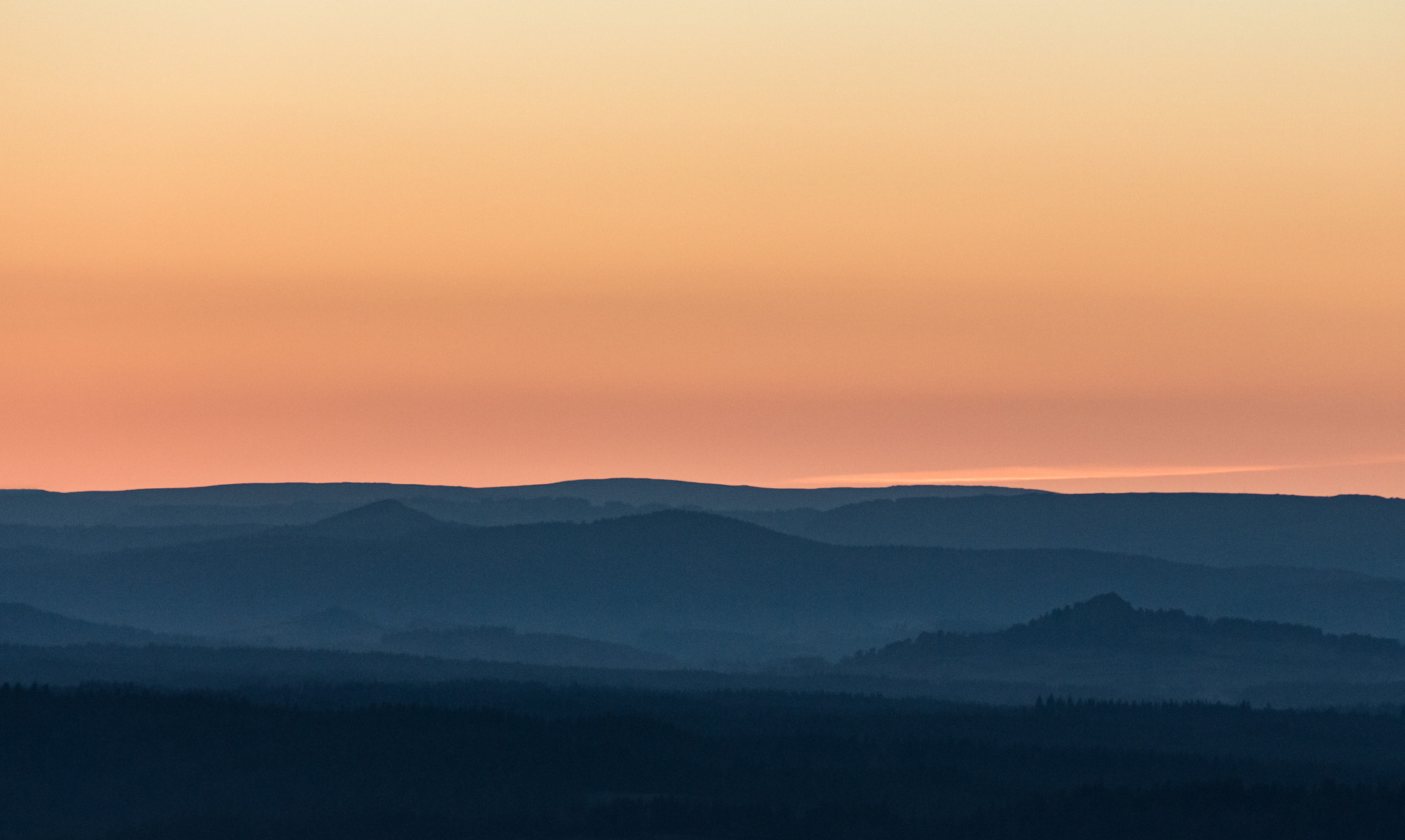 Sigma 70-200mm F2.8 EX DG OS HSM sample photo. Sky isn't a limit photography