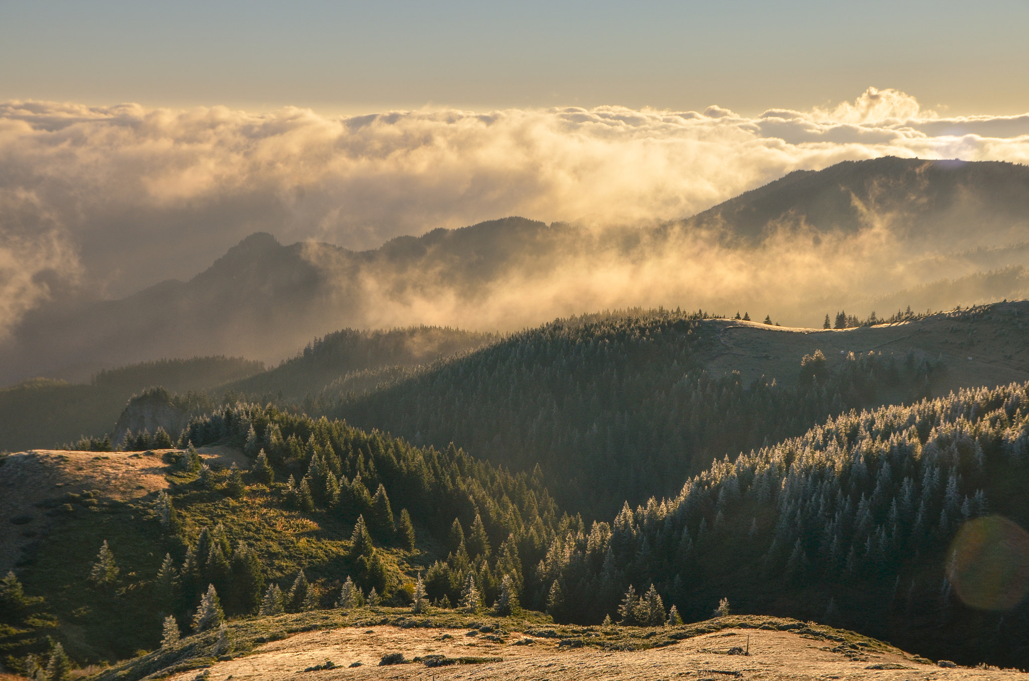 Sigma 17-70mm F2.8-4 DC Macro OS HSM sample photo. Ciucas mountains photography