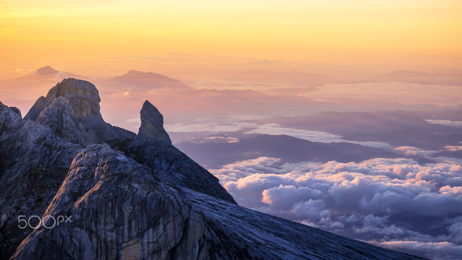 Sigma 17-70mm F2.8-4 DC Macro OS HSM sample photo. Kinabalu mountain sunrise photography