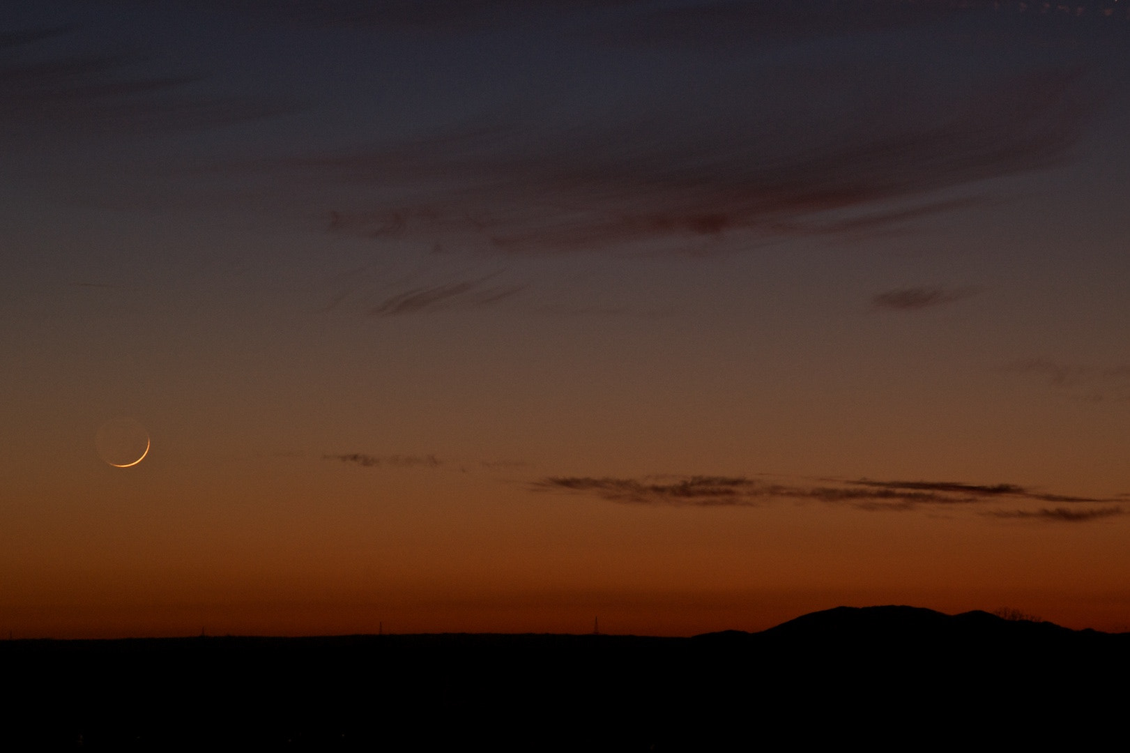 Pentax smc DA 55-300mm F4.0-5.8 ED sample photo. Small moon photography