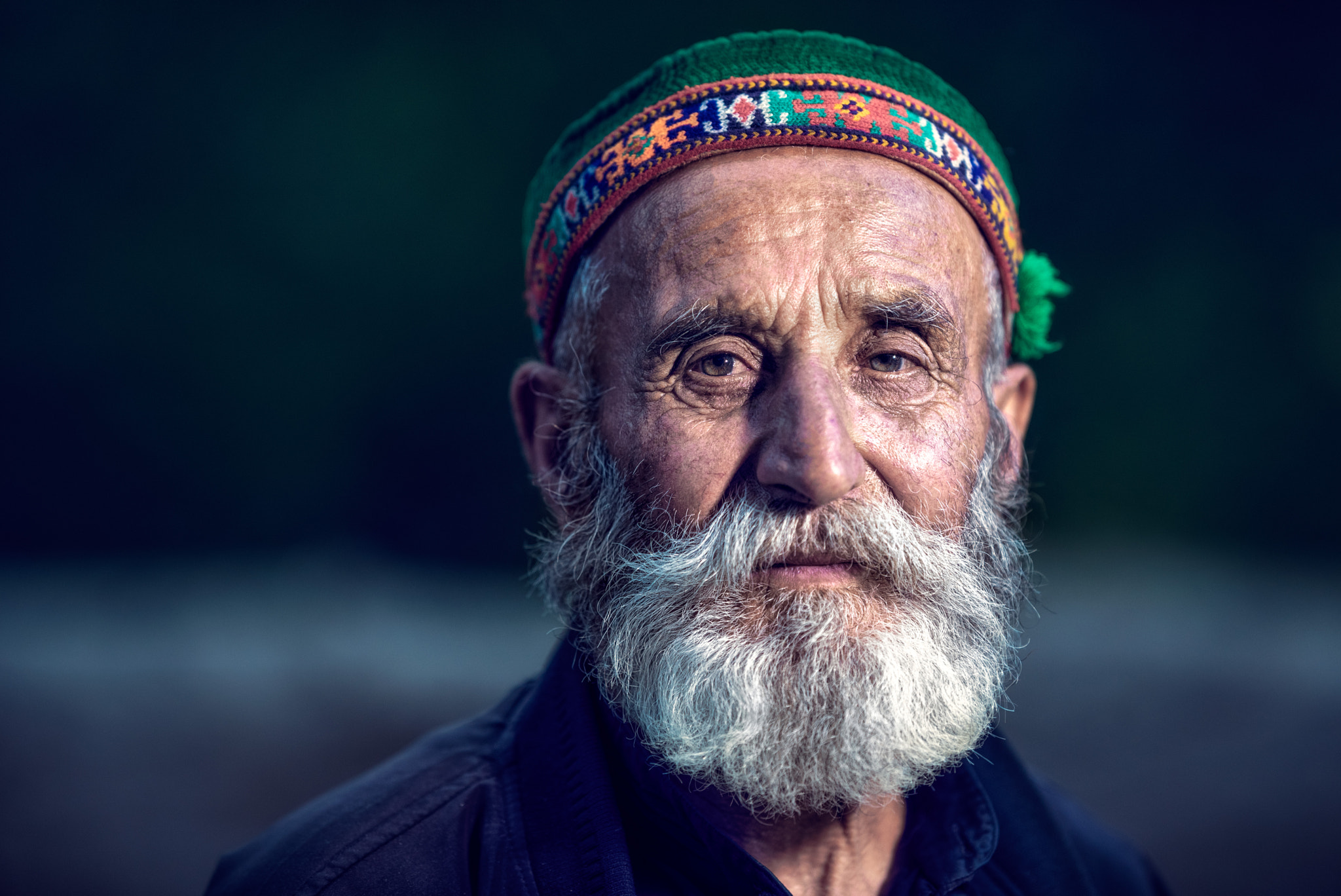 Nikon AF-S Nikkor 200mm F2G ED VR II sample photo. Old men photography