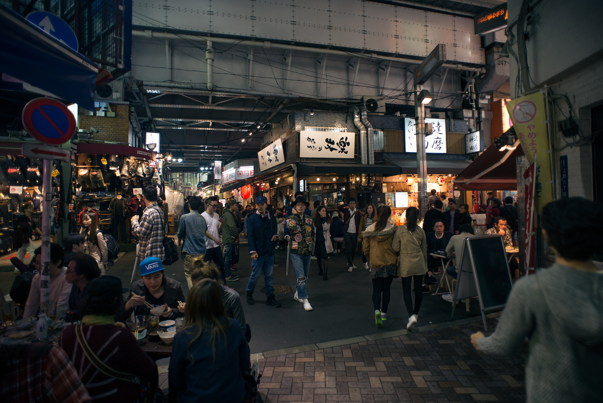 Nikon D600 + Nikon AF Nikkor 20mm F2.8D sample photo. Under the train tracks photography