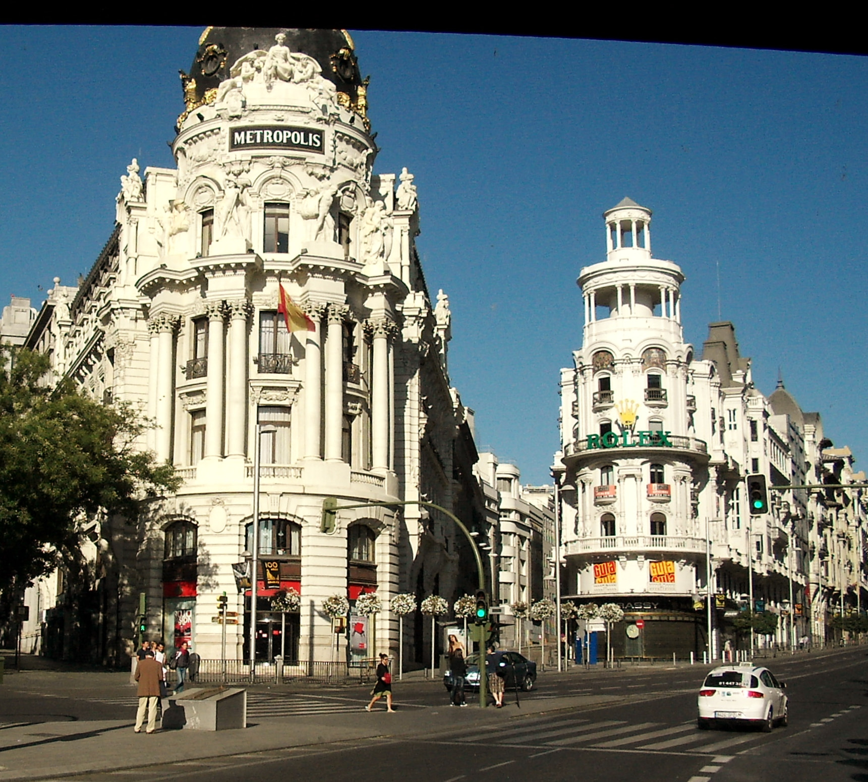 VQ 4.0M DigitalCAM sample photo. My madrid's flashlight »»»»»».... photography