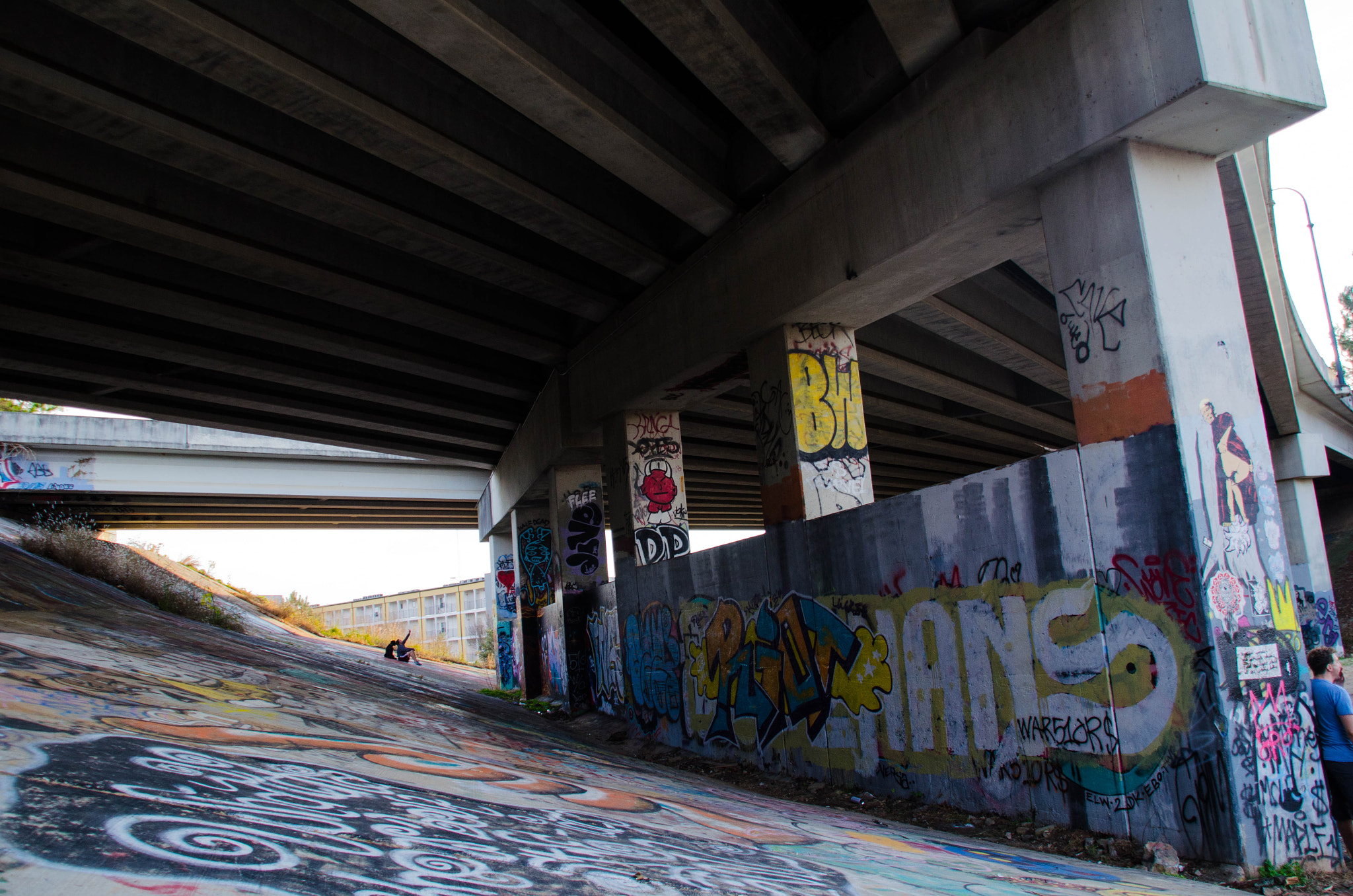 Sigma 18-200mm F3.5-6.3 DC OS HSM sample photo. Under the bridge photography
