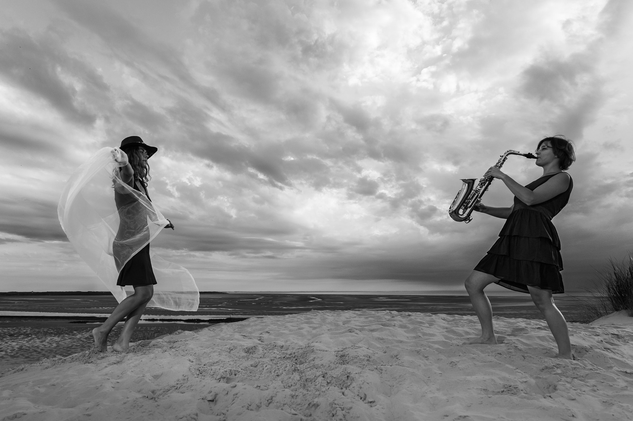 Sigma 24-70mm F2.8 EX DG HSM sample photo. Danse avec le vent () photography