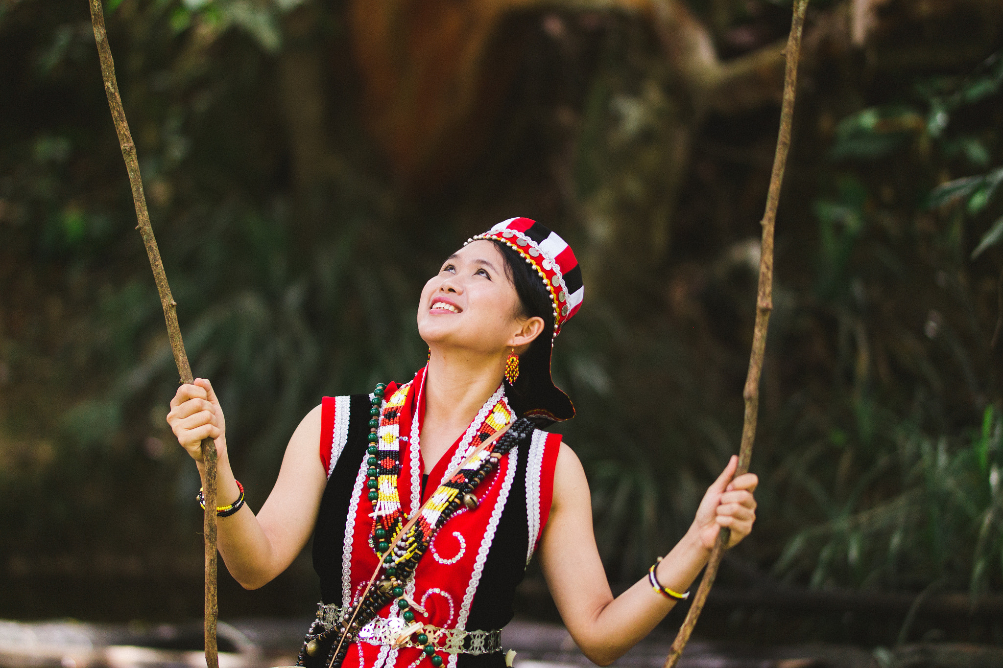 Samsung NX300 + Samsung NX 85mm F1.4 ED SSA sample photo. Bidayuh lady photography