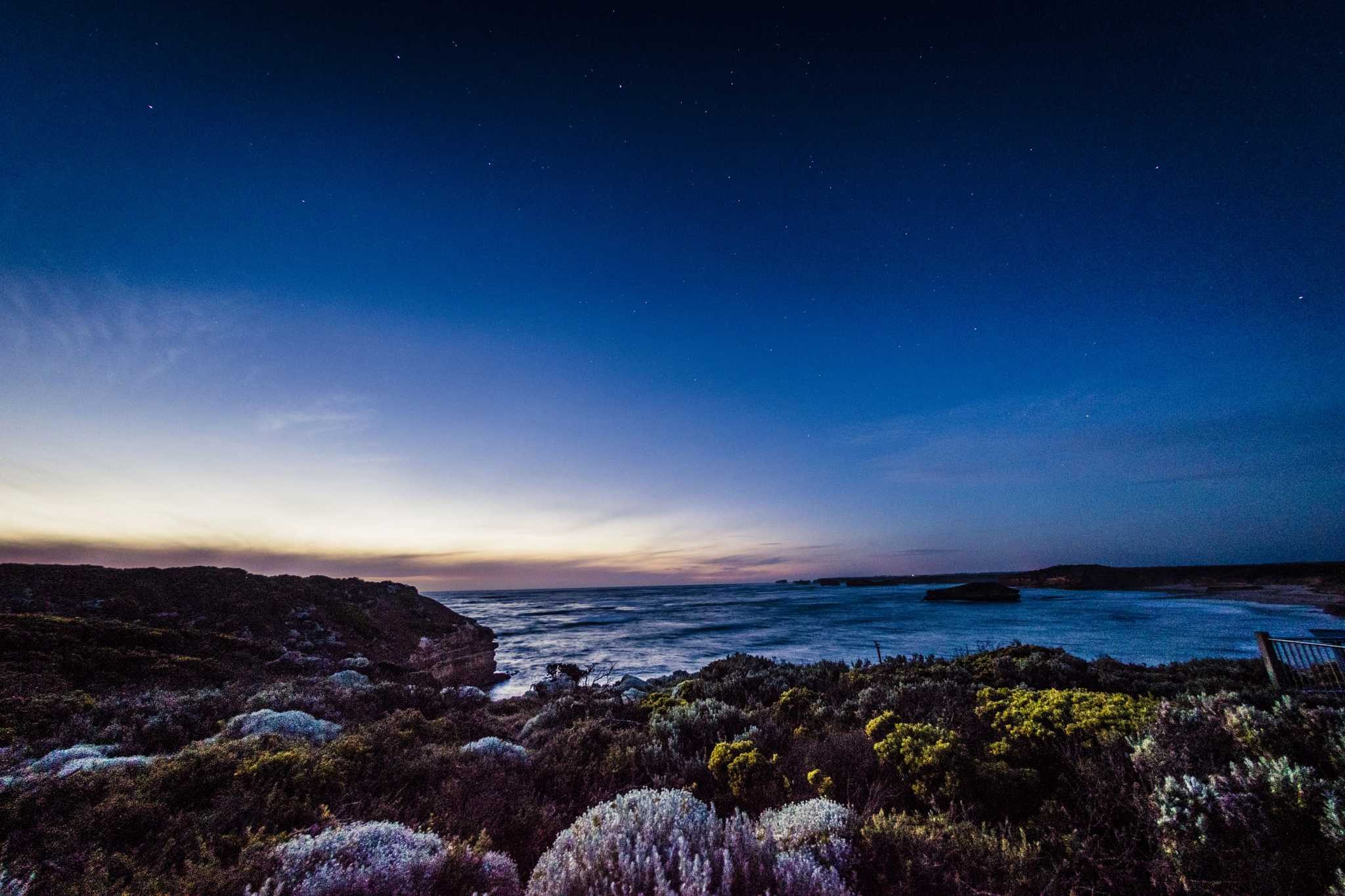 Nikon D5500 + Sigma 10mm F2.8 EX DC HSM Diagonal Fisheye sample photo. The light before disappear photography