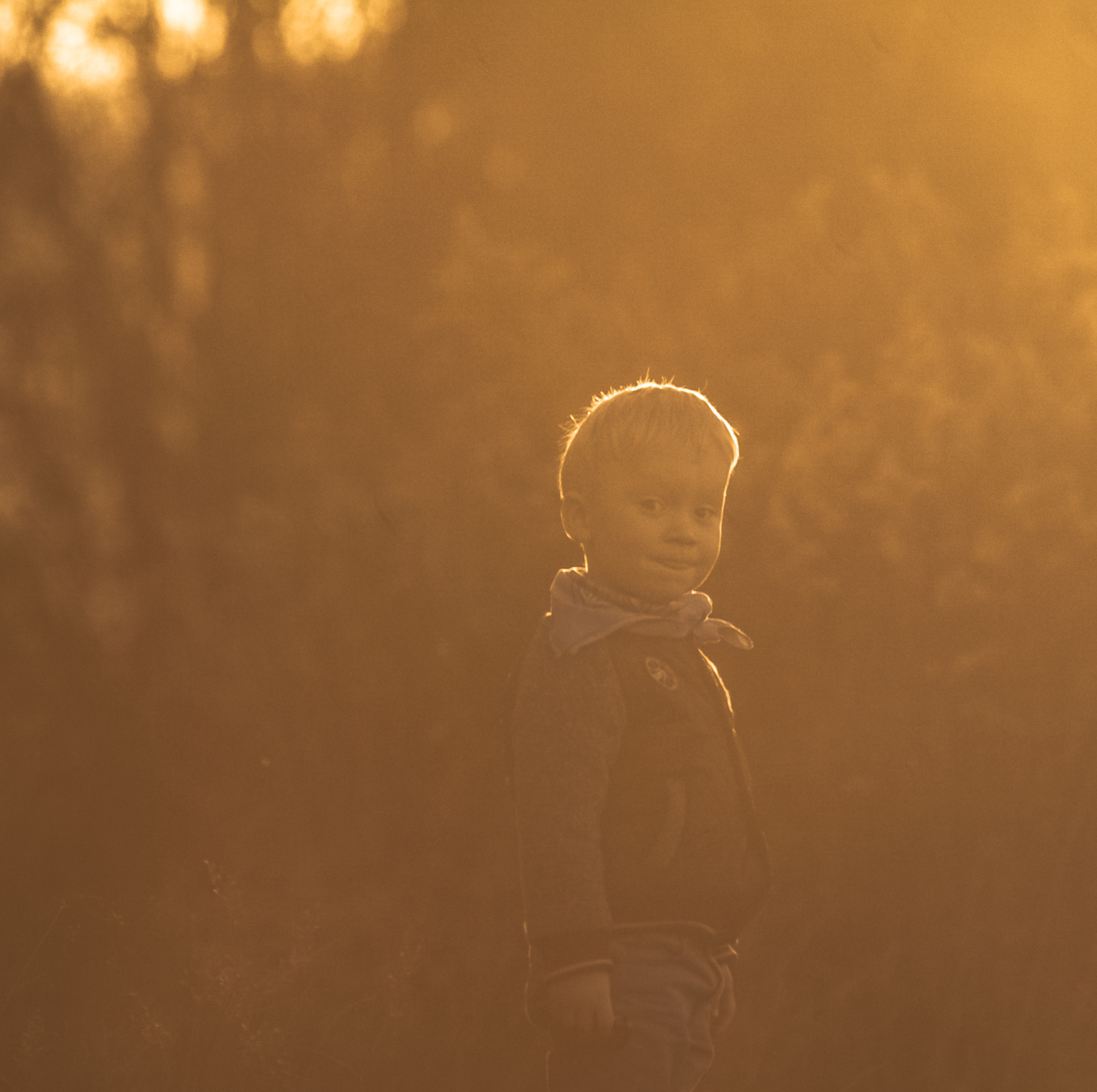 Canon EOS 50D + Canon EF 300mm F4L IS USM sample photo. Children photography