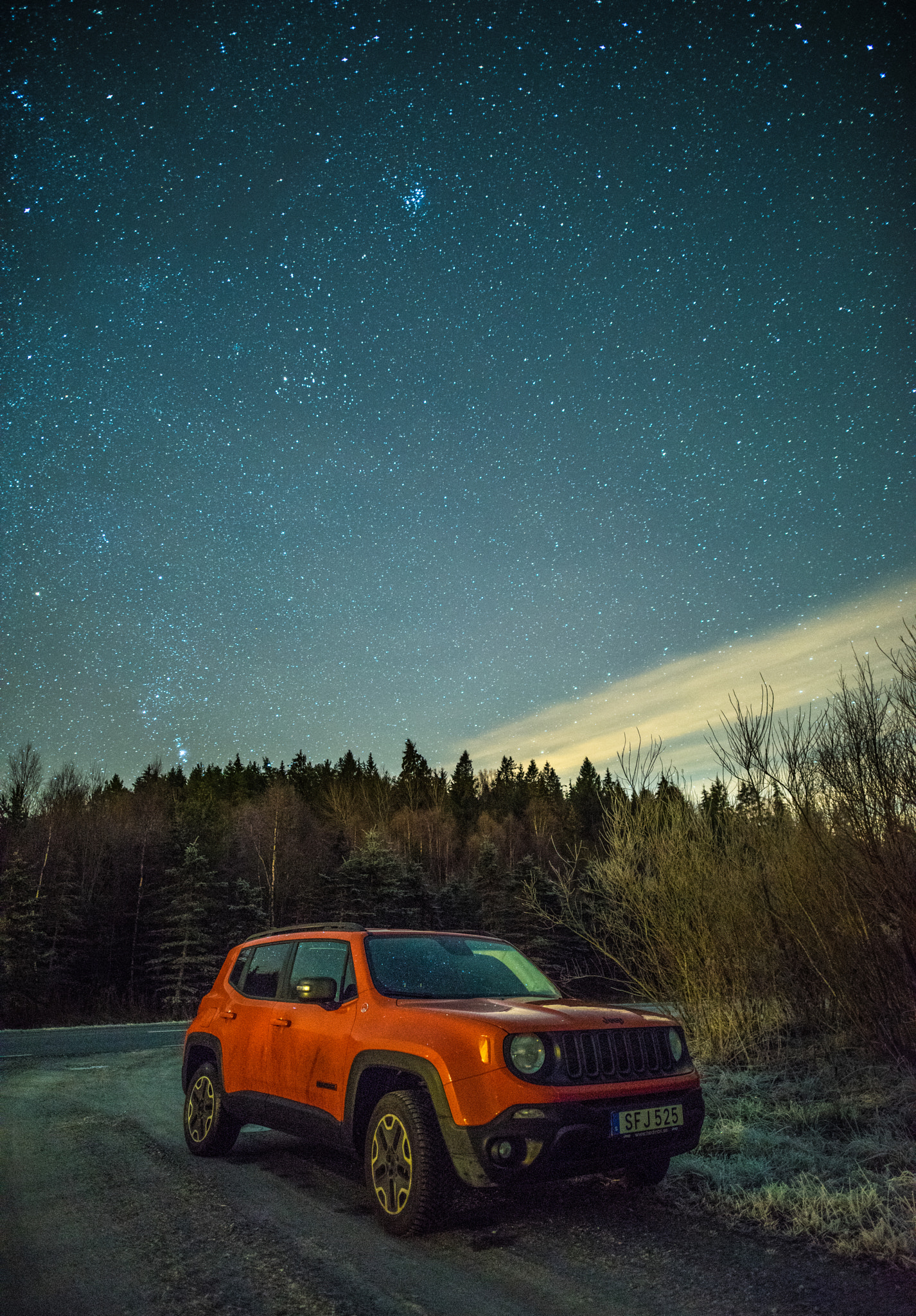 Sony a7R + Sigma 20mm F1.4 DG HSM Art sample photo. Jeep under the stars photography