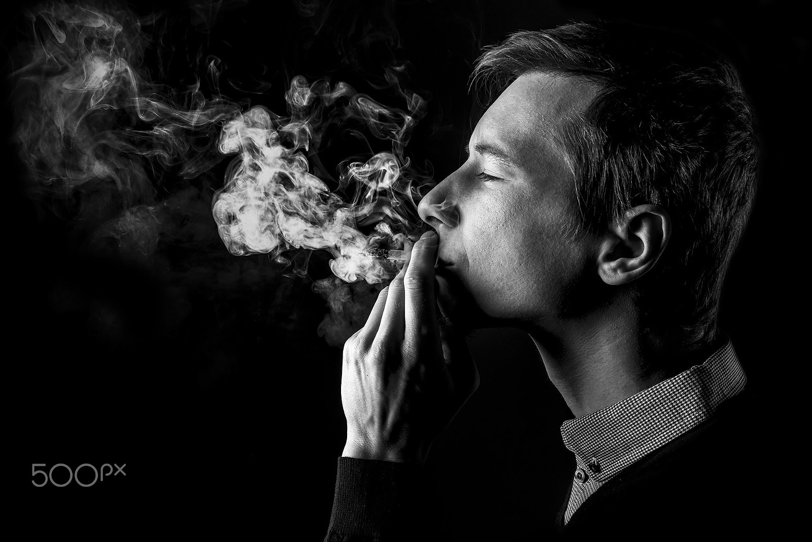 Nikon D800 + AF-S Nikkor 35mm f/1.8G sample photo. Smoke photography