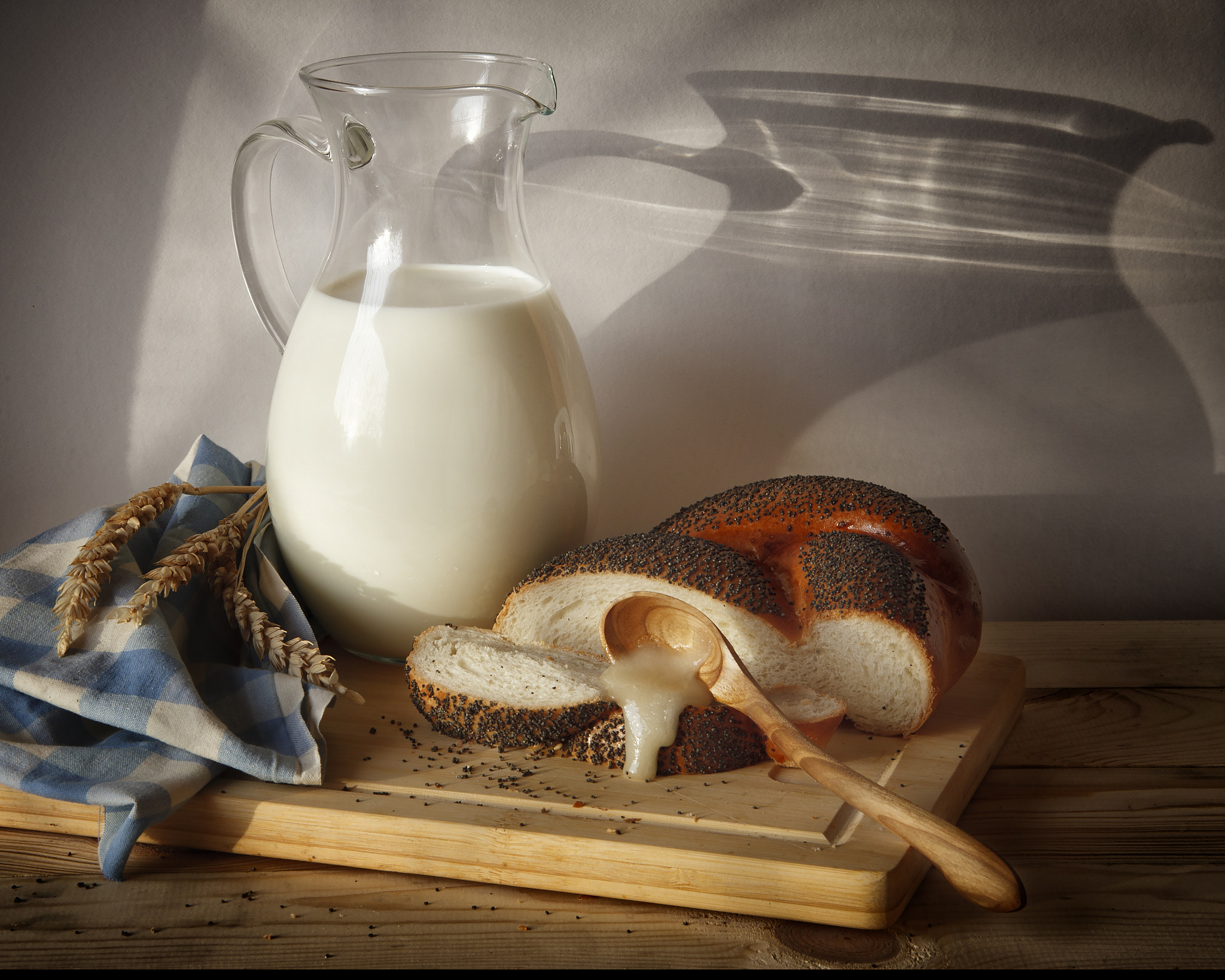 Canon EF 28-200mm F3.5-5.6 USM sample photo. Milk and honey photography