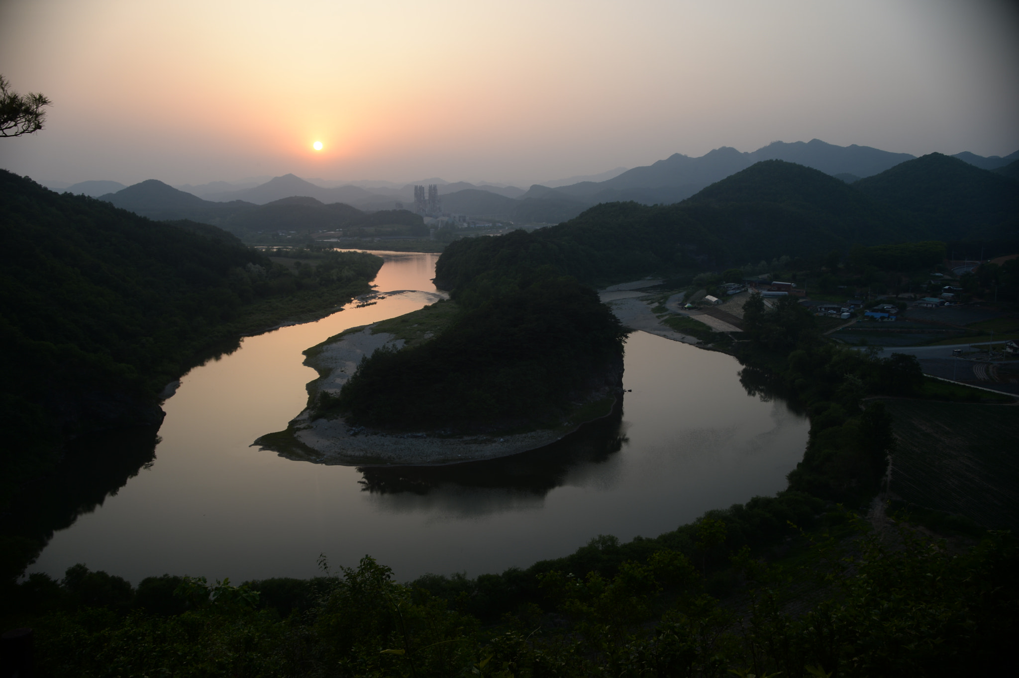 Nikon Df + Sigma 18-50mm F3.5-5.6 DC sample photo. Korea in nature photography