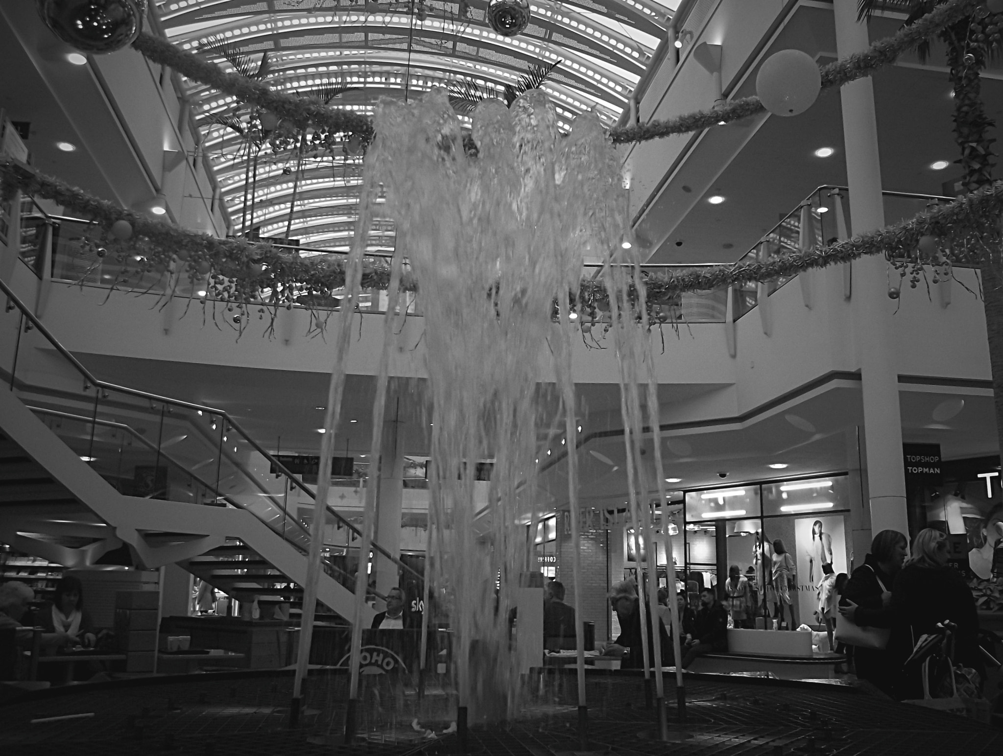 Fujifilm FinePix S1730 sample photo. 01-11-15 - christmas fountain - bristol photography
